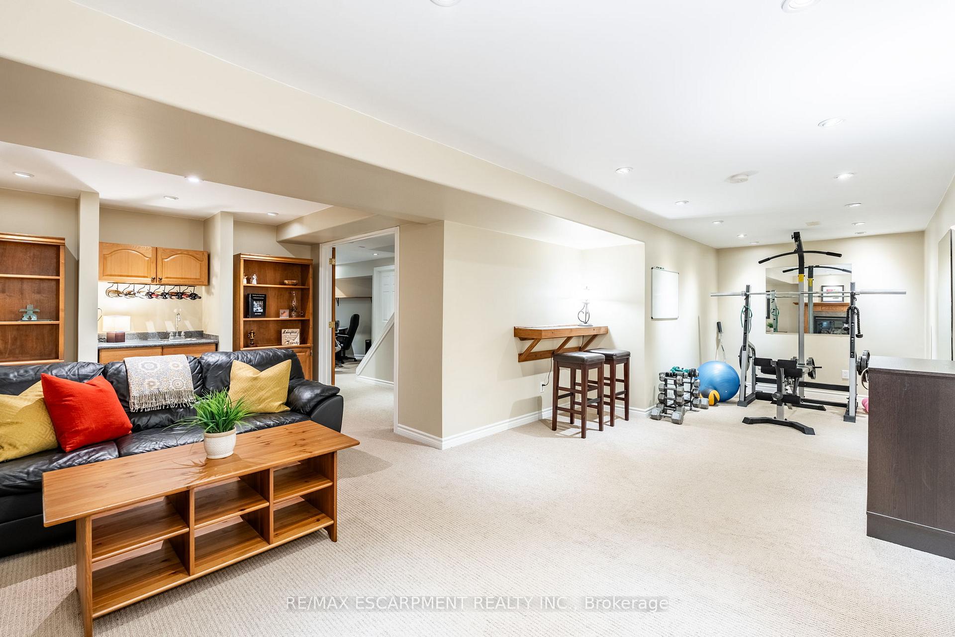 Photo 39 of 46 Ryans Way, Hamilton, Waterdown — HOMEH