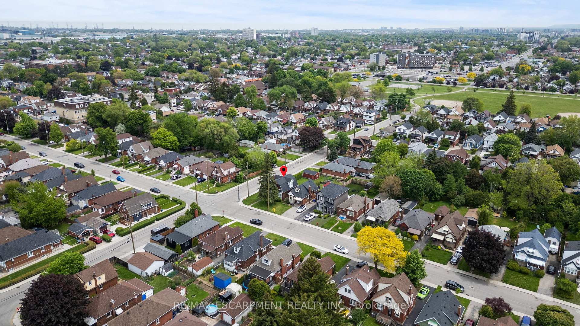 Photo 23 of 29 Barons Avenue S, Hamilton, Bartonville — HOMEH