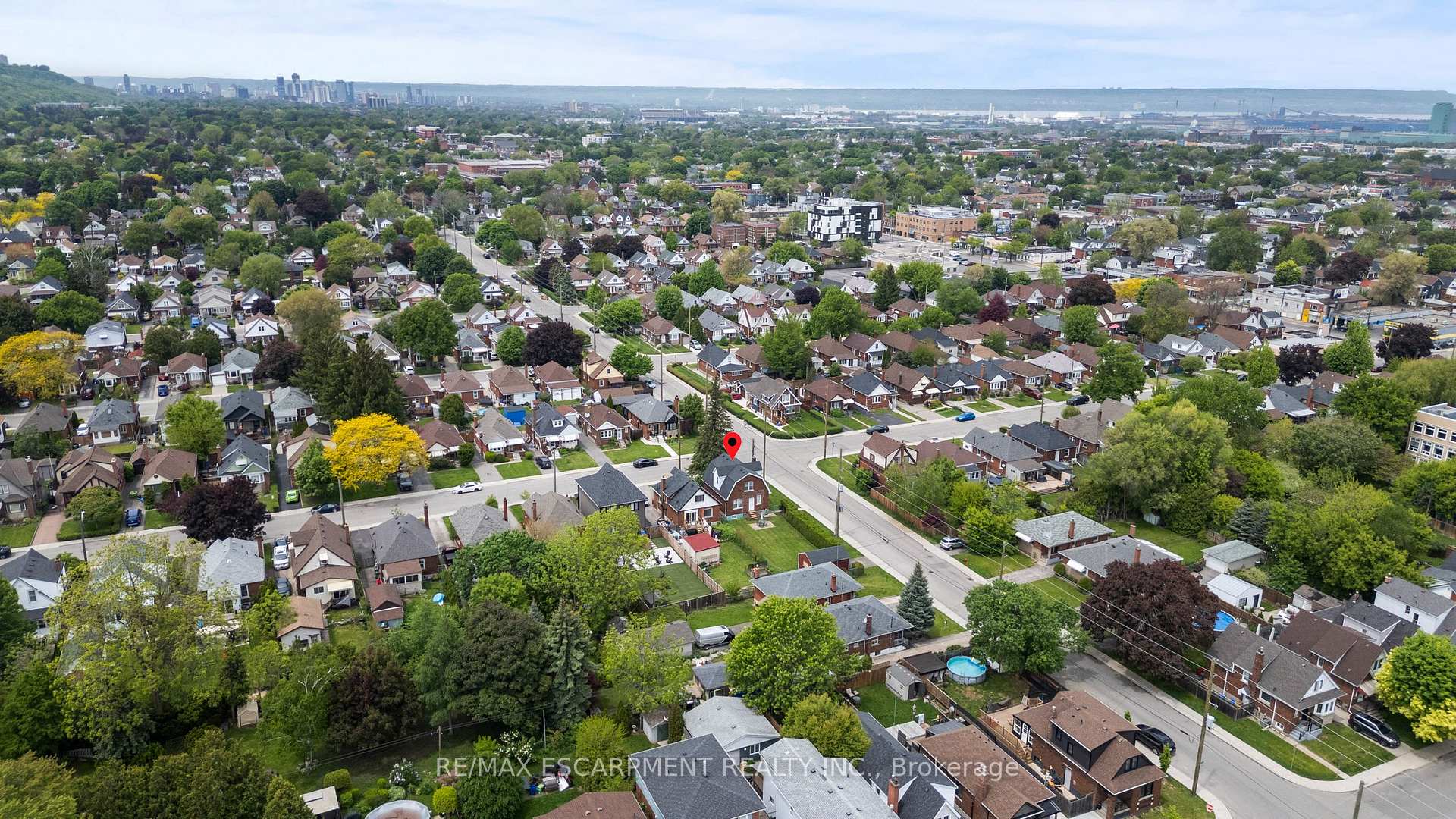 Photo 19 of 29 Barons Avenue S, Hamilton, Bartonville — HOMEH