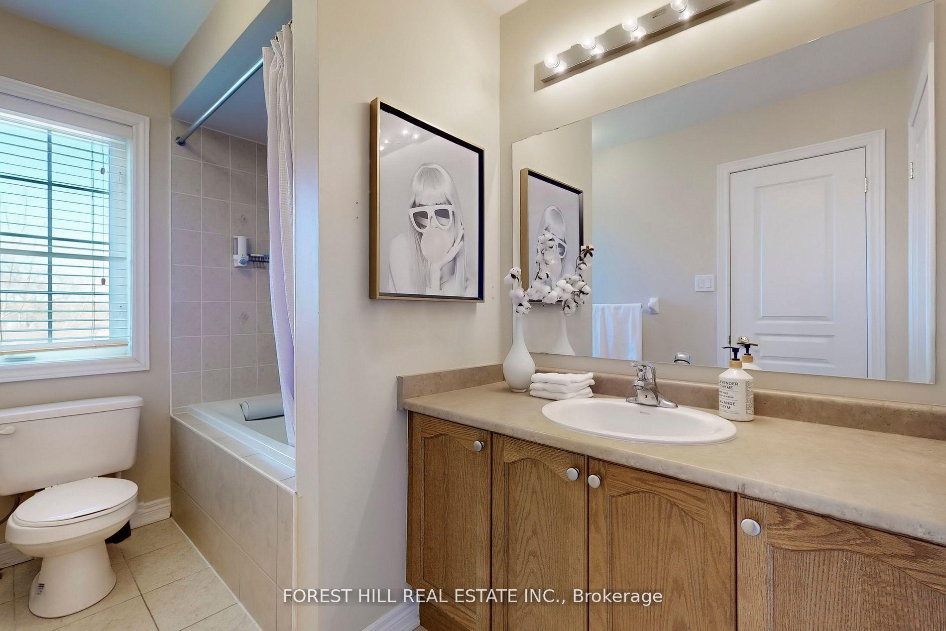 Photo 34 of 48 River Valley Crescent, Markham, Victoria Manor-Jennings Gate — HOMEH