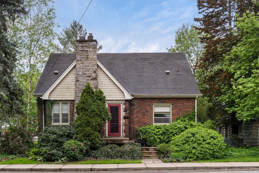Photo 1 of 204 Melville Street, Hamilton, Dundas — HOMEH