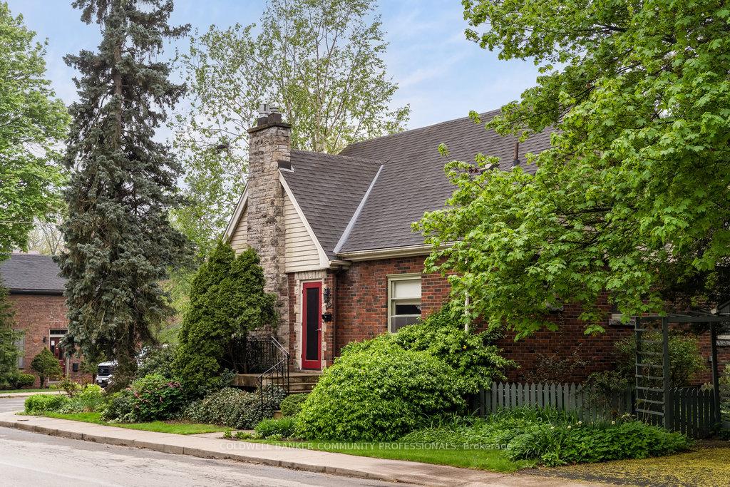 Photo 6 of 204 Melville Street, Hamilton, Dundas — HOMEH