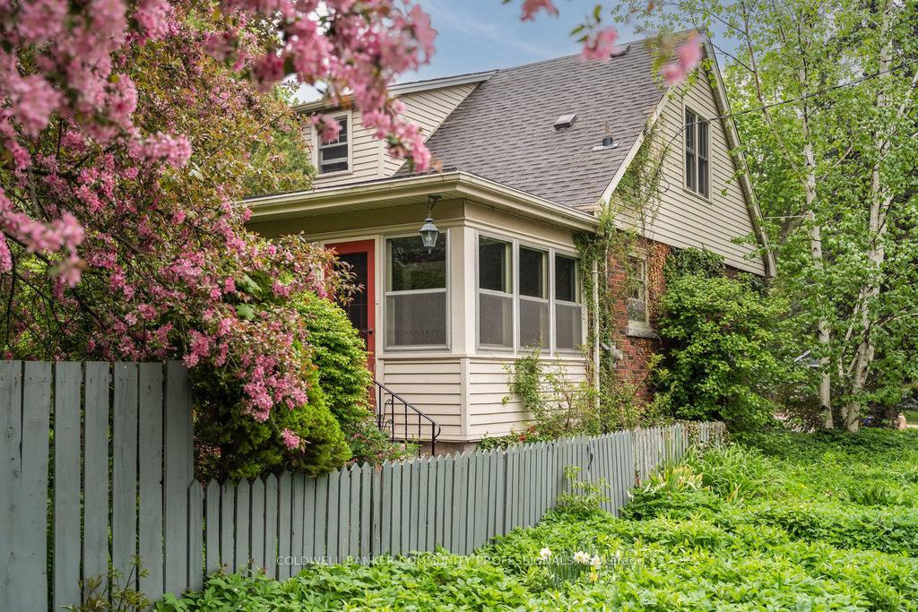 Photo 11 of 204 Melville Street, Hamilton, Dundas — HOMEH