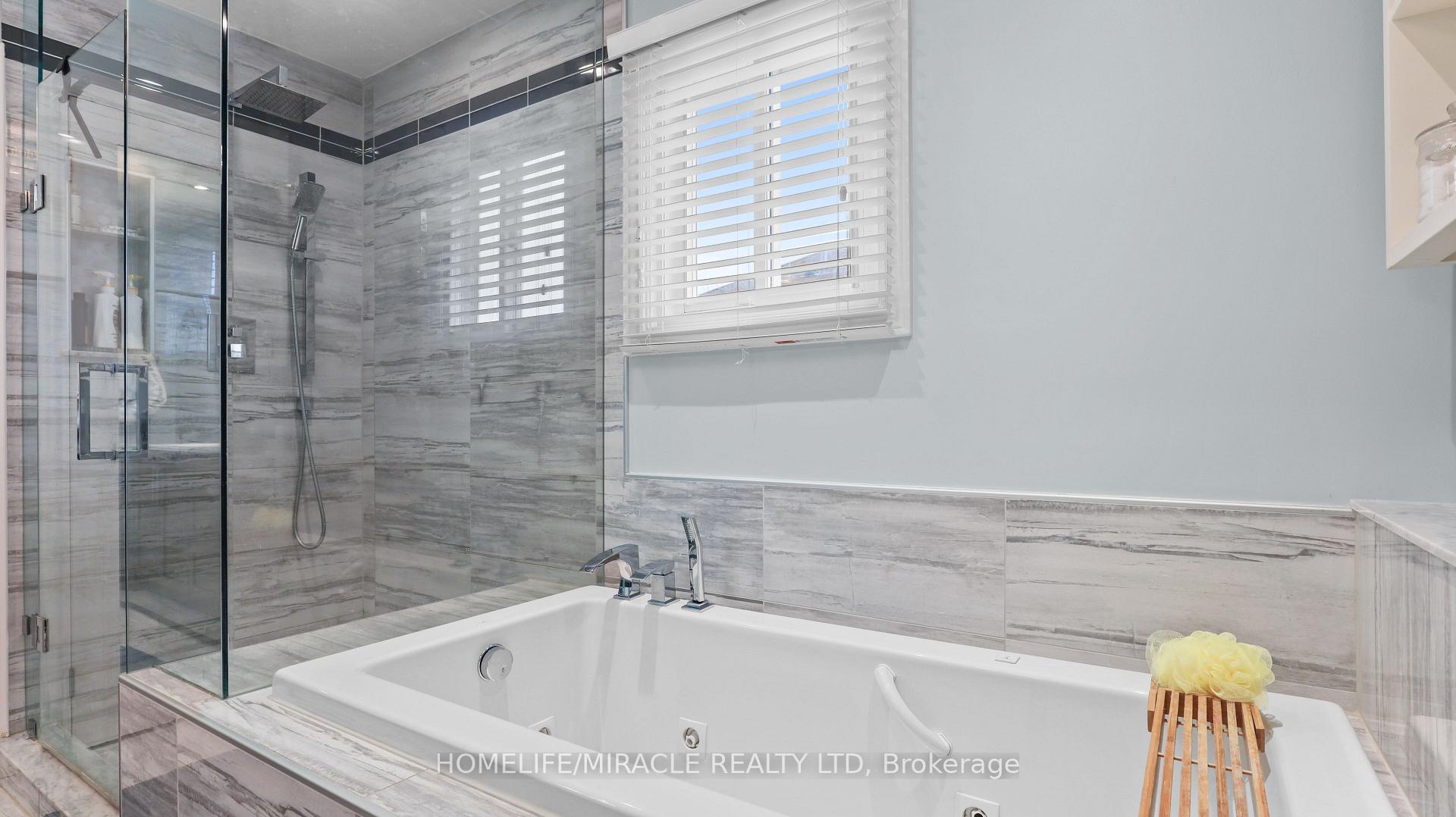 Photo 11 of 17 Burtree Drive, Brampton, Snelgrove — HOMEH