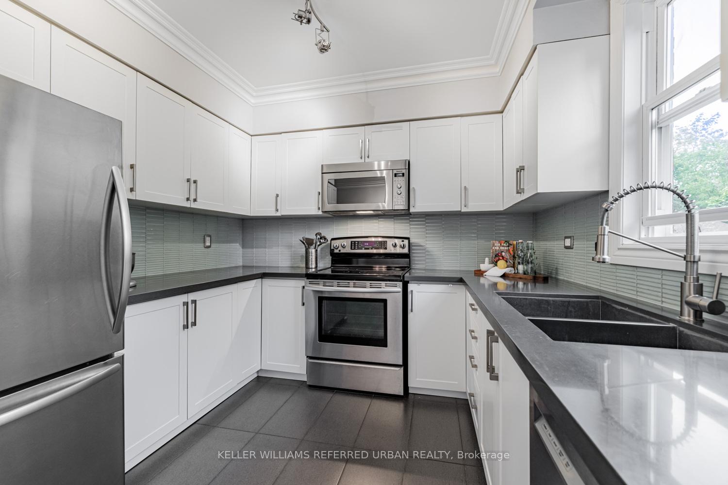 Photo 5 of 43 Woburn Avenue, Toronto, Lawrence Park North — HOMEH