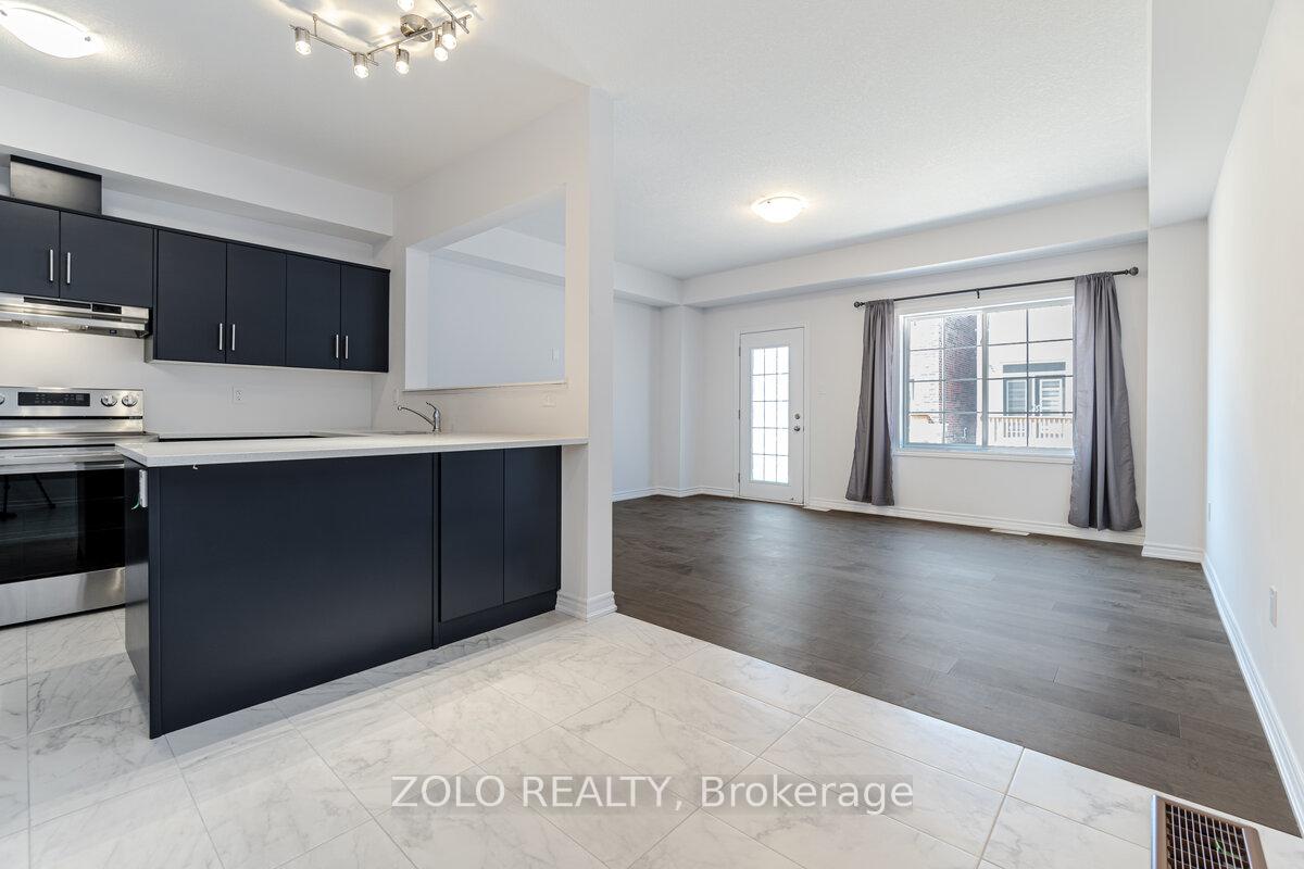 Photo 4 of 49 Elsegood Drive, Guelph, Kortright East — HOMEH
