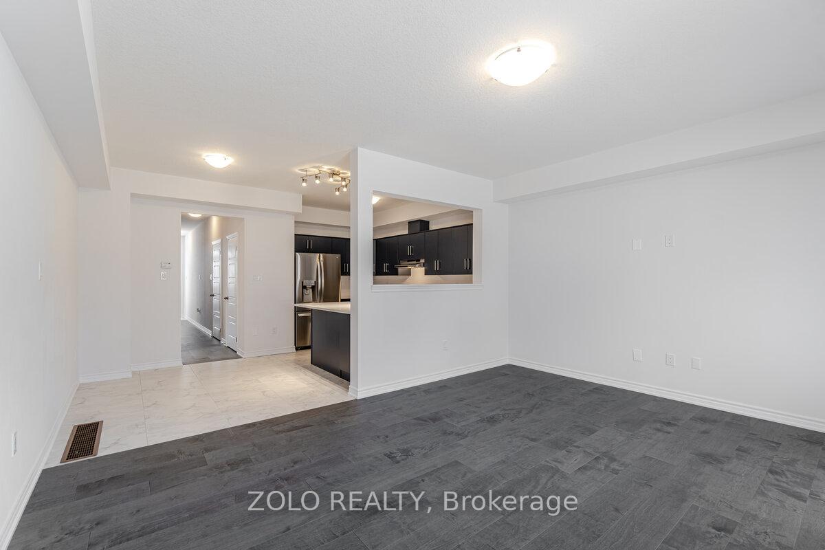 Photo 5 of 49 Elsegood Drive, Guelph, Kortright East — HOMEH