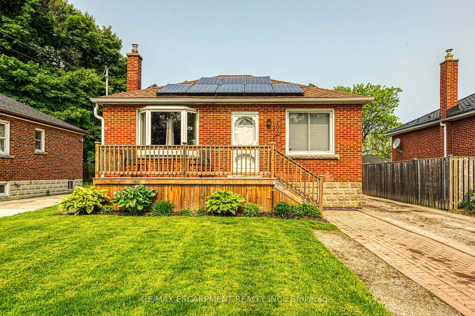 Photo 14 of 206 East 15th Street, Hamilton, Inch Park — HOMEH