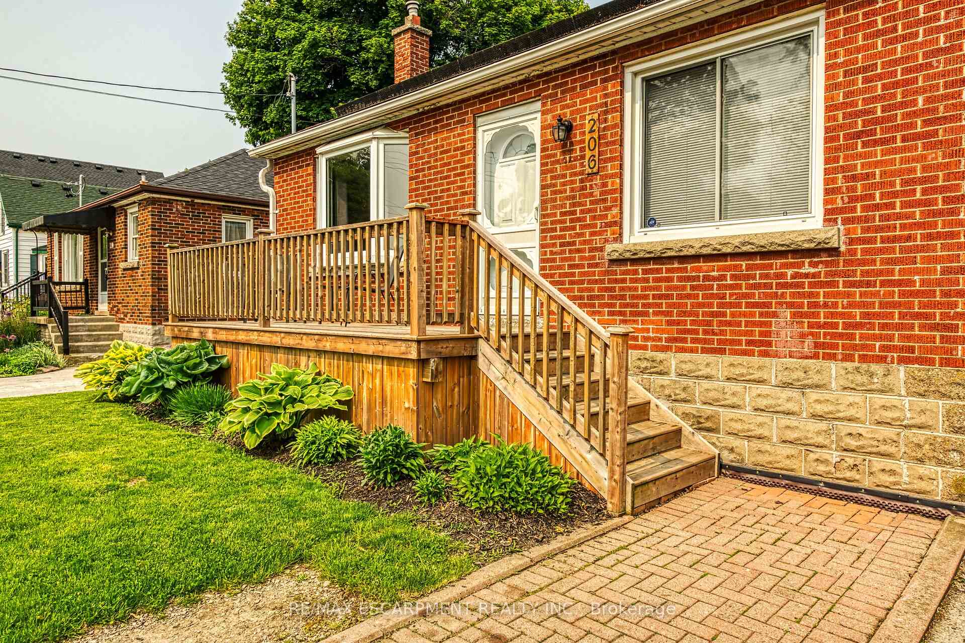Photo 15 of 206 East 15th Street, Hamilton, Inch Park — HOMEH