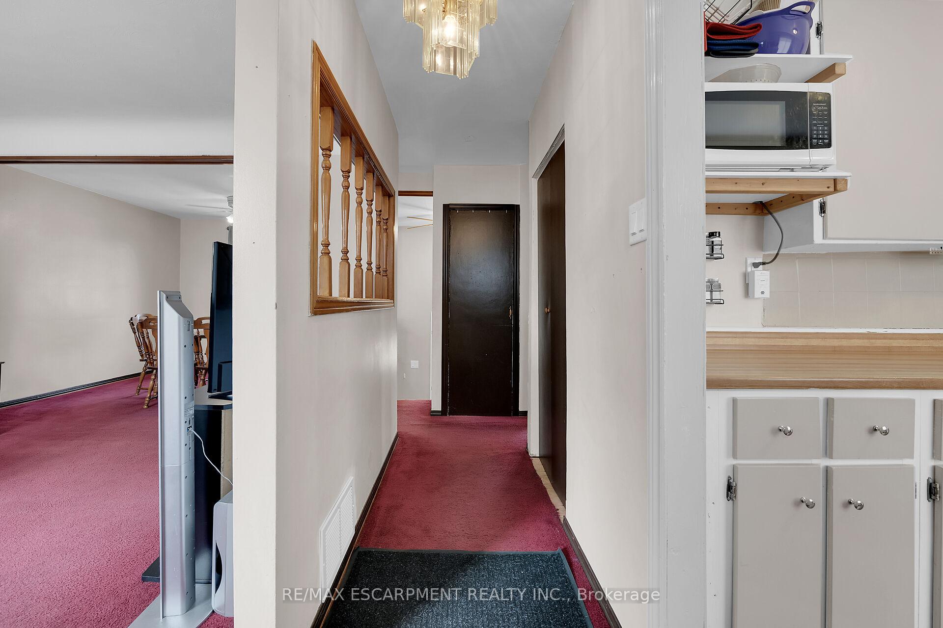 Photo 9 of 206 East 15th Street, Hamilton, Inch Park — HOMEH
