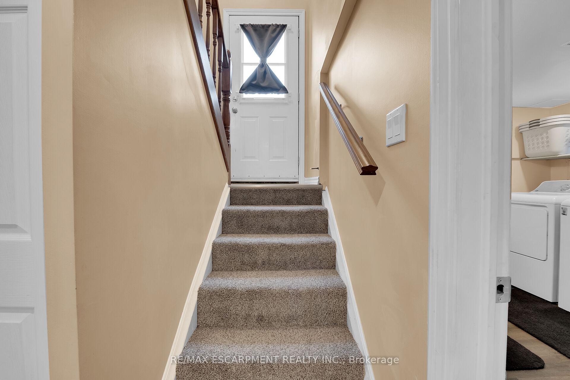 Photo 21 of 206 East 15th Street, Hamilton, Inch Park — HOMEH