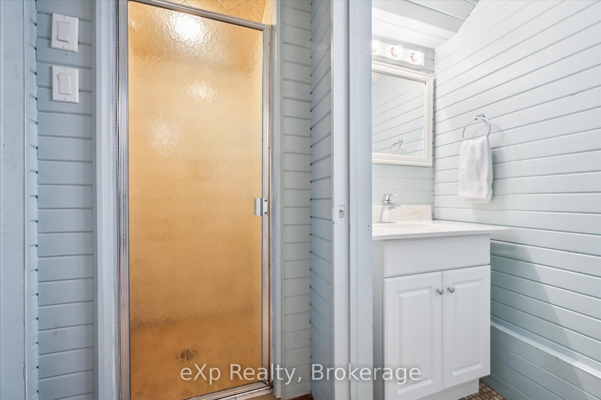 Photo 17 of 119 Gibson Drive, Kitchener — HOMEH