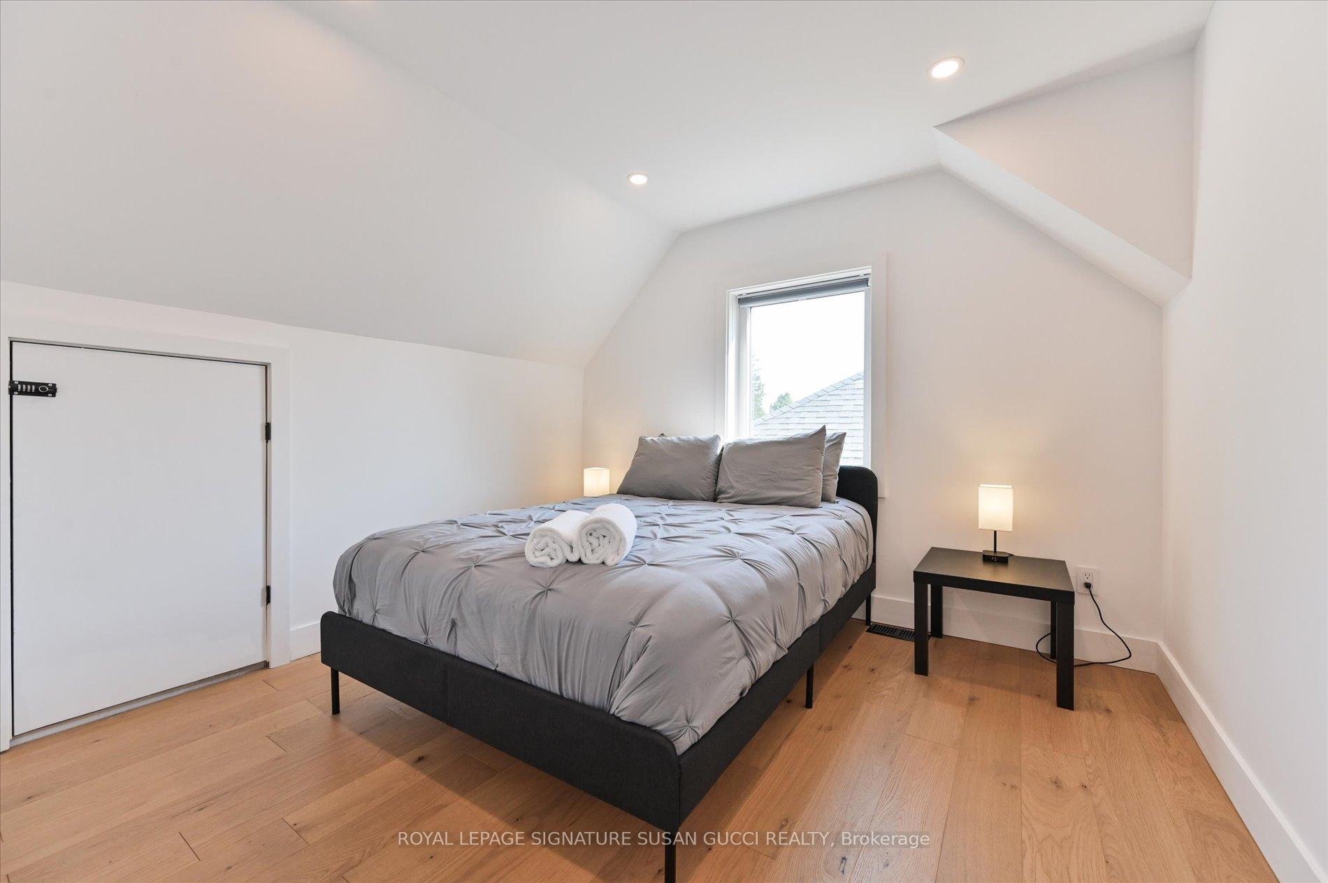 Photo 18 of 48 Denvale Road, Toronto, O'Connor-Parkview — HOMEH