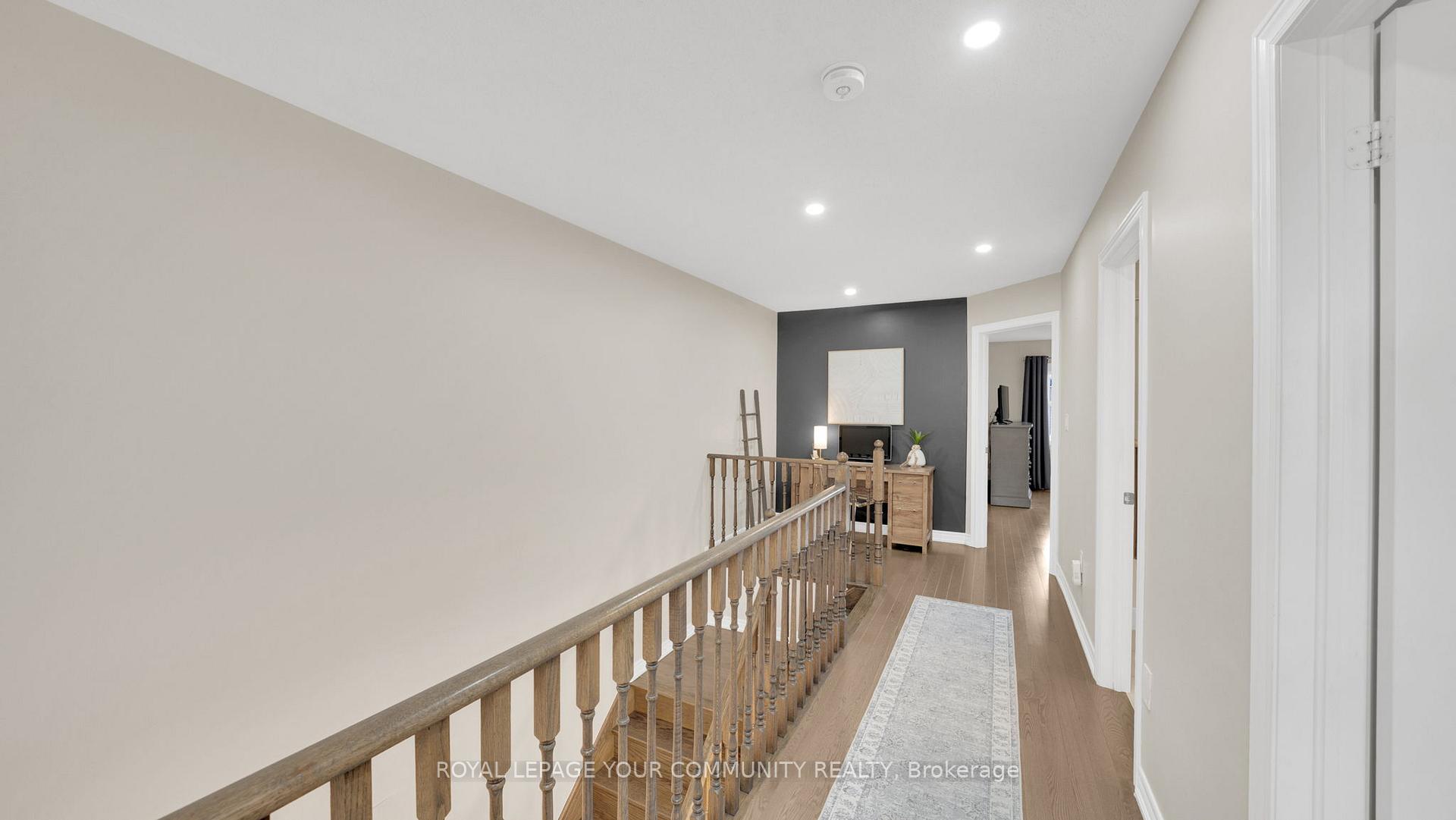 Photo 10 of 18 True Blue Crescent, Caledon, Bolton East — HOMEH