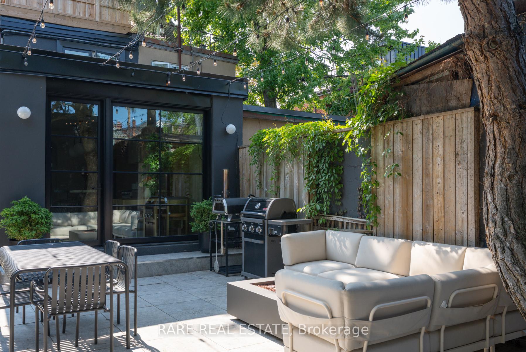 Photo 18 of 145 Beaconsfield Avenue, Toronto, Little Portugal — HOMEH