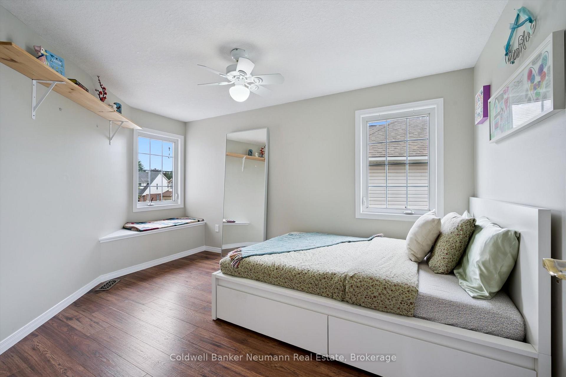 Photo 21 of 25 Burke Court, Guelph, Pineridge/Westminster Woods — HOMEH