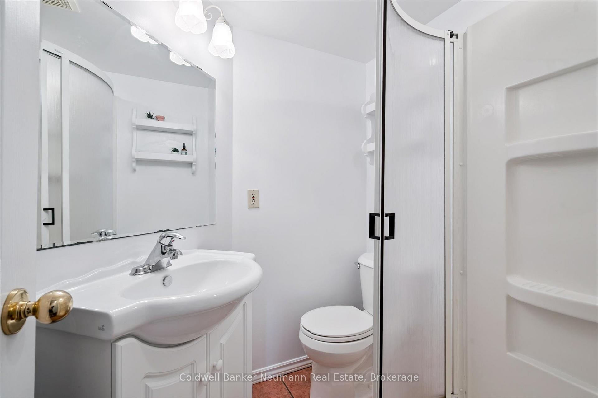 Photo 26 of 25 Burke Court, Guelph, Pineridge/Westminster Woods — HOMEH