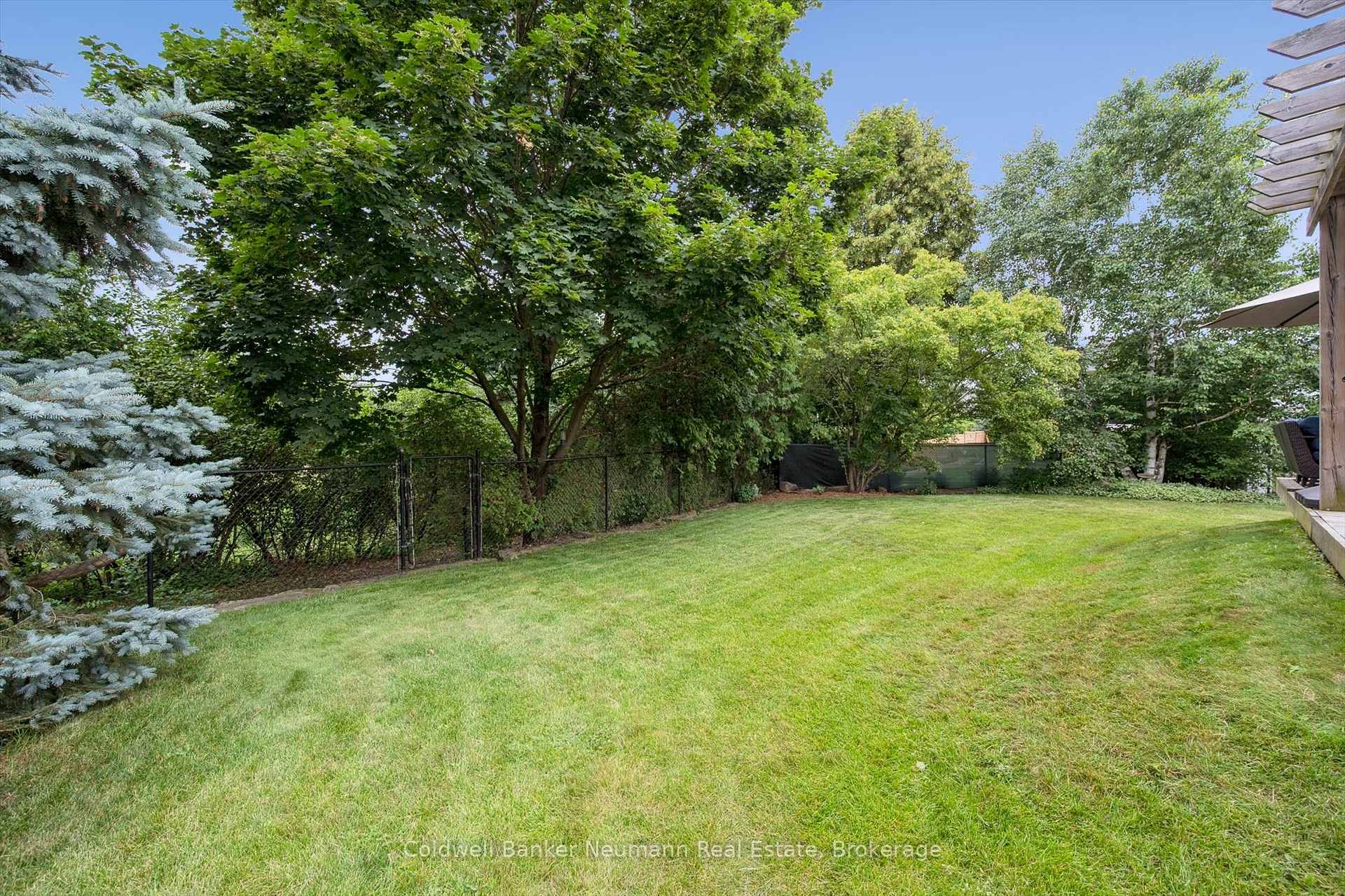 Photo 34 of 25 Burke Court, Guelph, Pineridge/Westminster Woods — HOMEH
