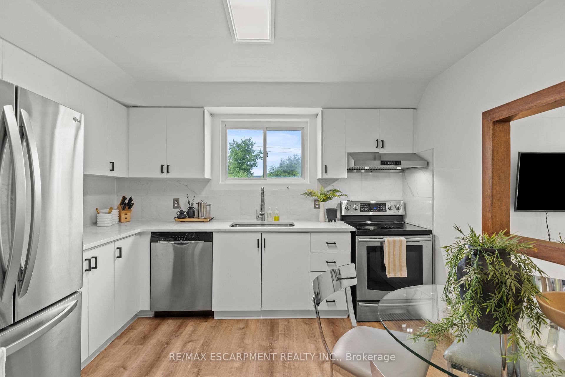 Photo 4 of 316 East 43rd Street, Hamilton, Hampton Heights — HOMEH