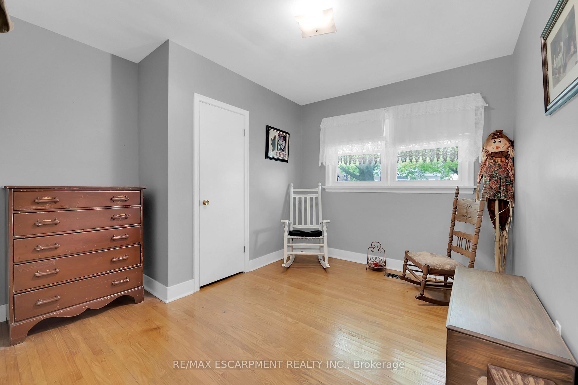 Photo 20 of 233 Helena Avenue, Hamilton, Winona — HOMEH