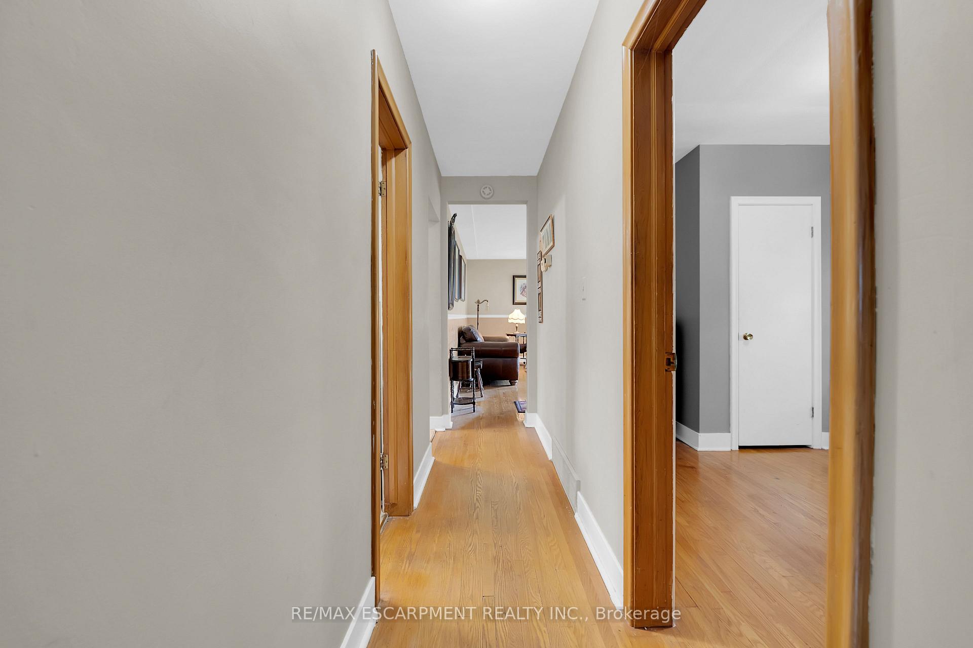 Photo 19 of 233 Helena Avenue, Hamilton, Winona — HOMEH