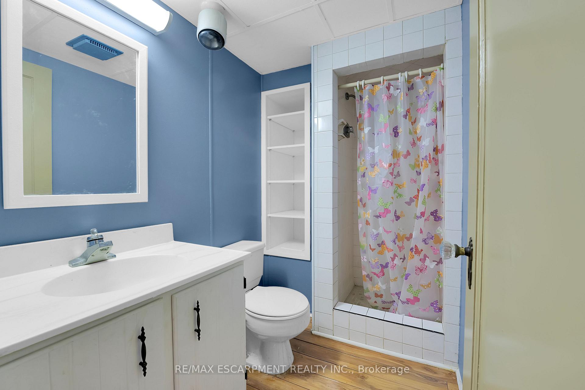 Photo 39 of 233 Helena Avenue, Hamilton, Winona — HOMEH