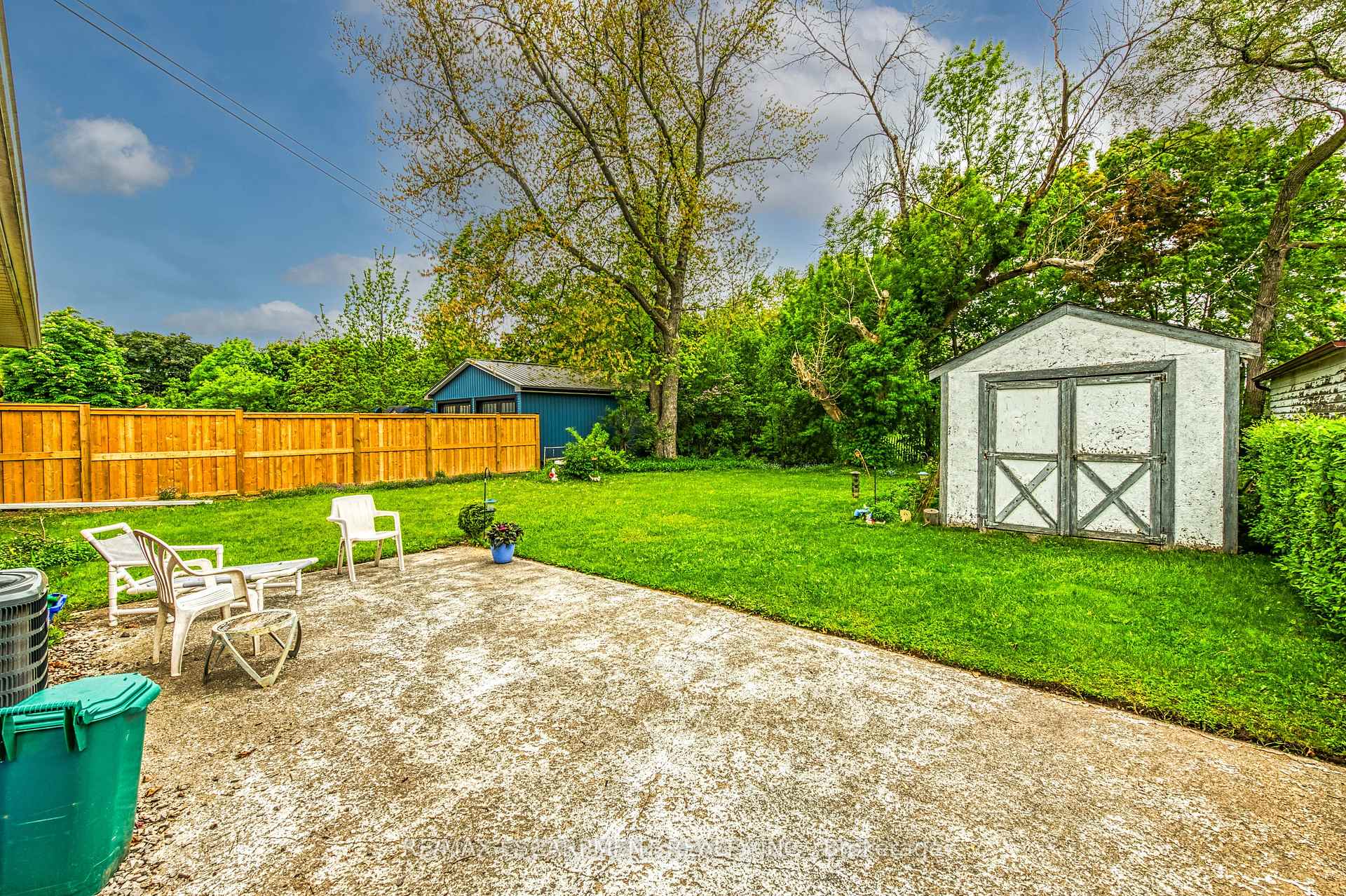 Photo 32 of 233 Helena Avenue, Hamilton, Winona — HOMEH