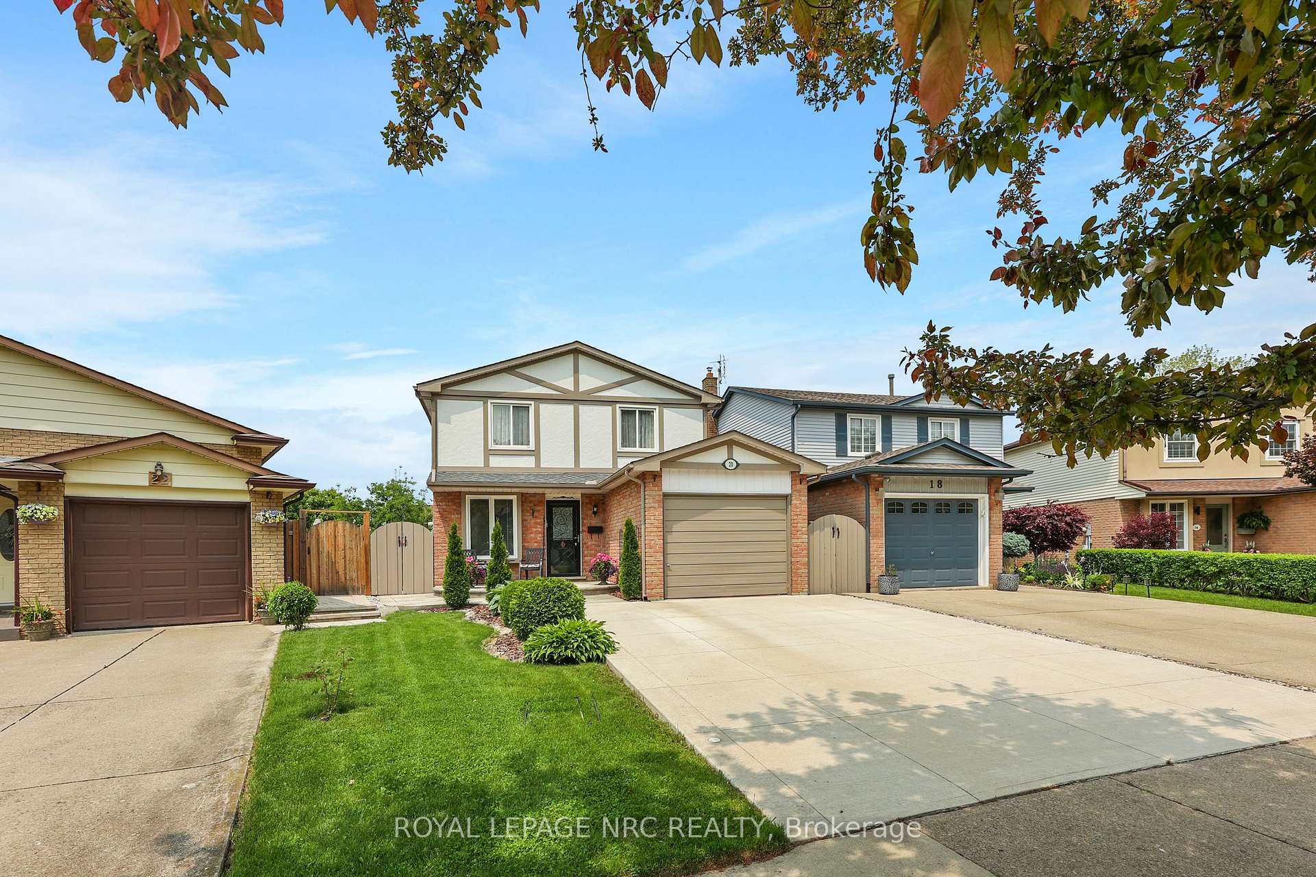 Photo 6 of 20 Glenashton Drive, Hamilton, Stoney Creek — HOMEH