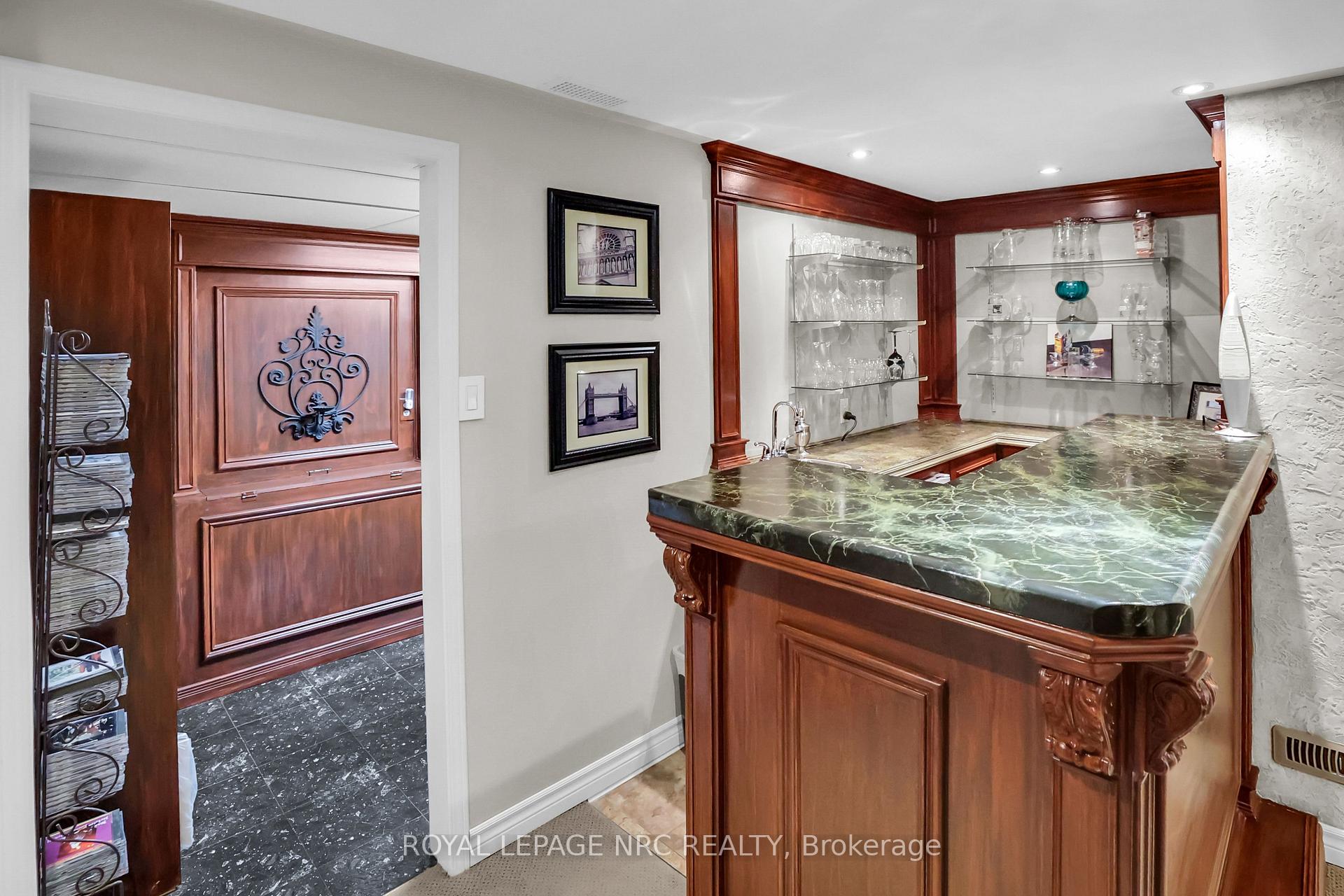 Photo 26 of 20 Glenashton Drive, Hamilton, Stoney Creek — HOMEH