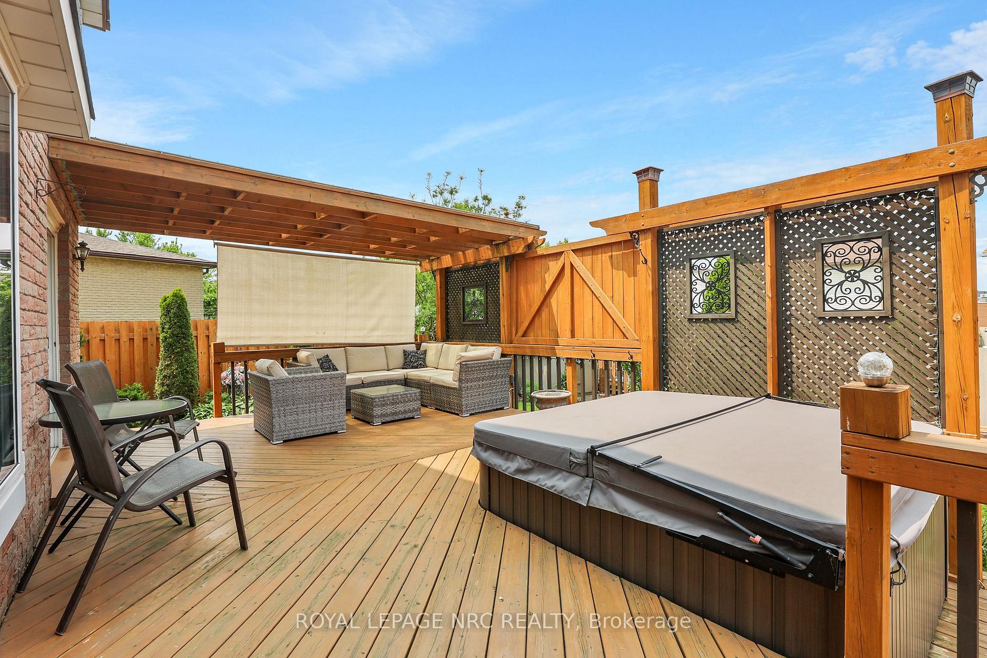 Photo 31 of 20 Glenashton Drive, Hamilton, Stoney Creek — HOMEH