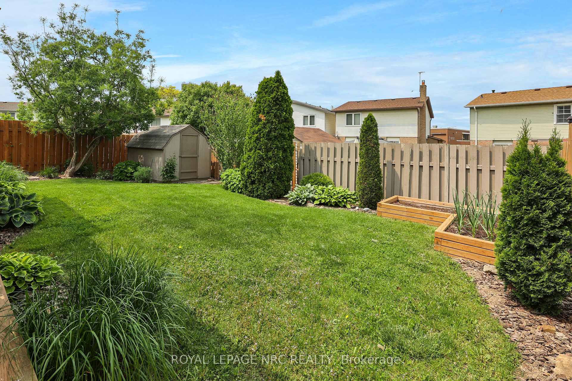 Photo 29 of 20 Glenashton Drive, Hamilton, Stoney Creek — HOMEH