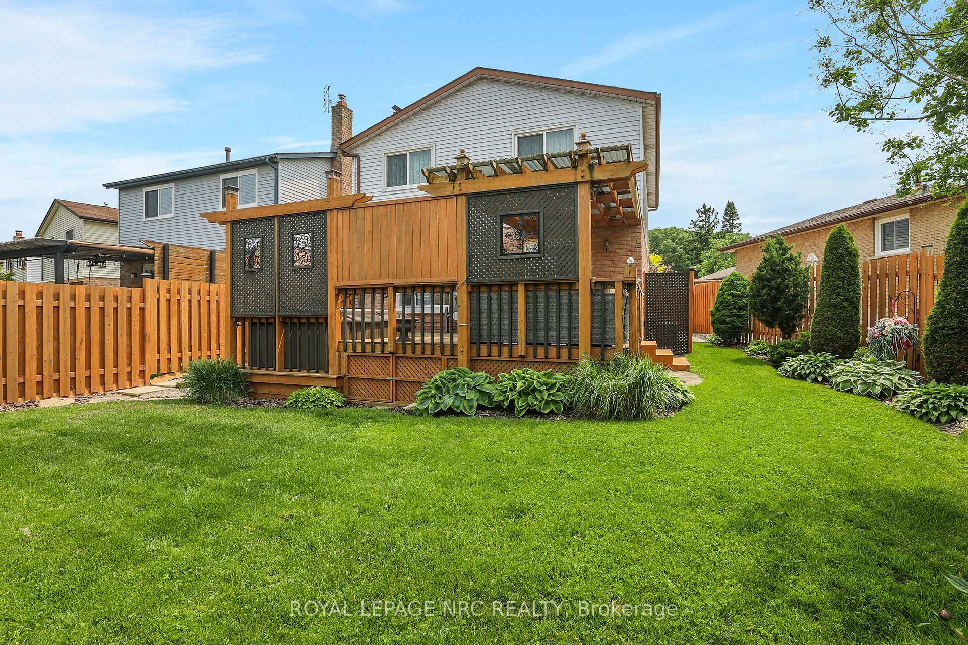 Photo 27 of 20 Glenashton Drive, Hamilton, Stoney Creek — HOMEH