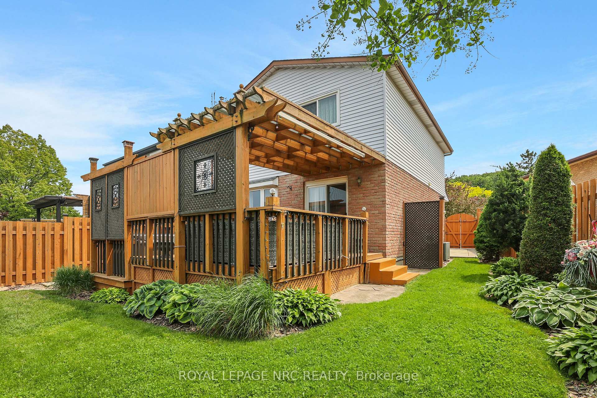Photo 37 of 20 Glenashton Drive, Hamilton, Stoney Creek — HOMEH