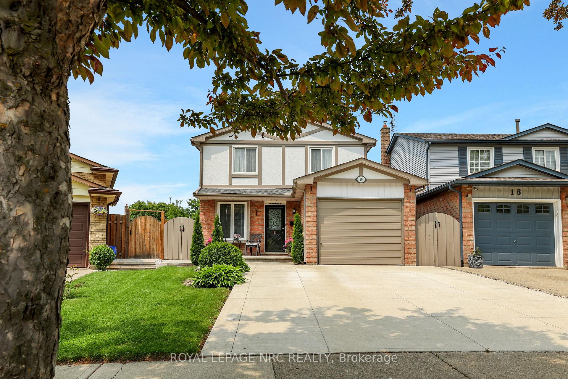 Photo 45 of 20 Glenashton Drive, Hamilton, Stoney Creek — HOMEH