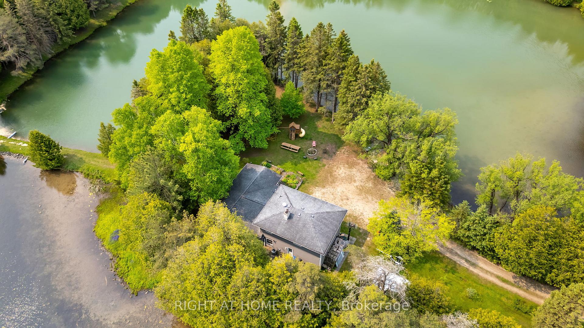 Photo 4 of Unit 8, 84048 Southgate Township Road, Southgate — HOMEH