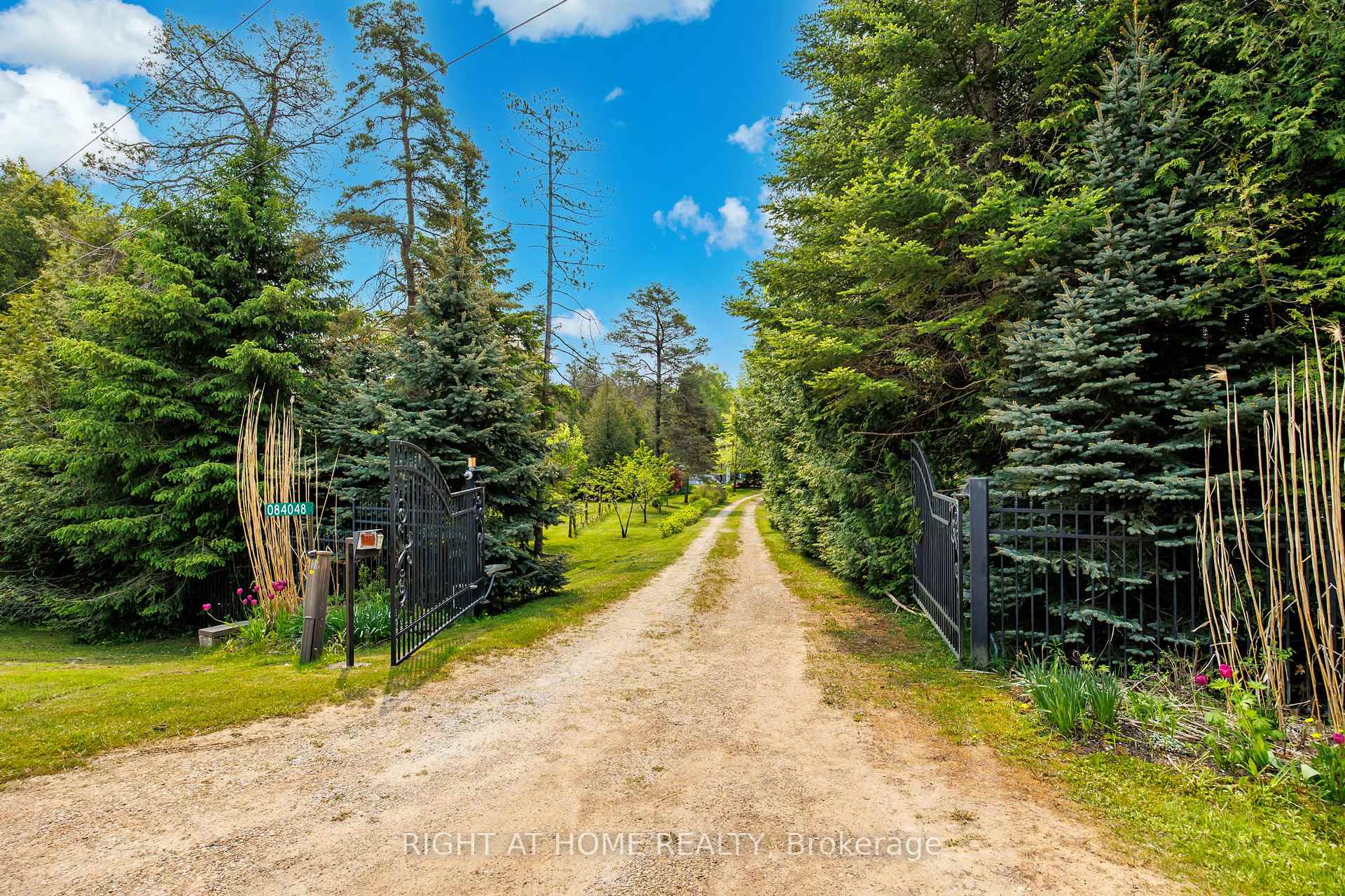 Photo 40 of Unit 8, 84048 Southgate Township Road, Southgate — HOMEH
