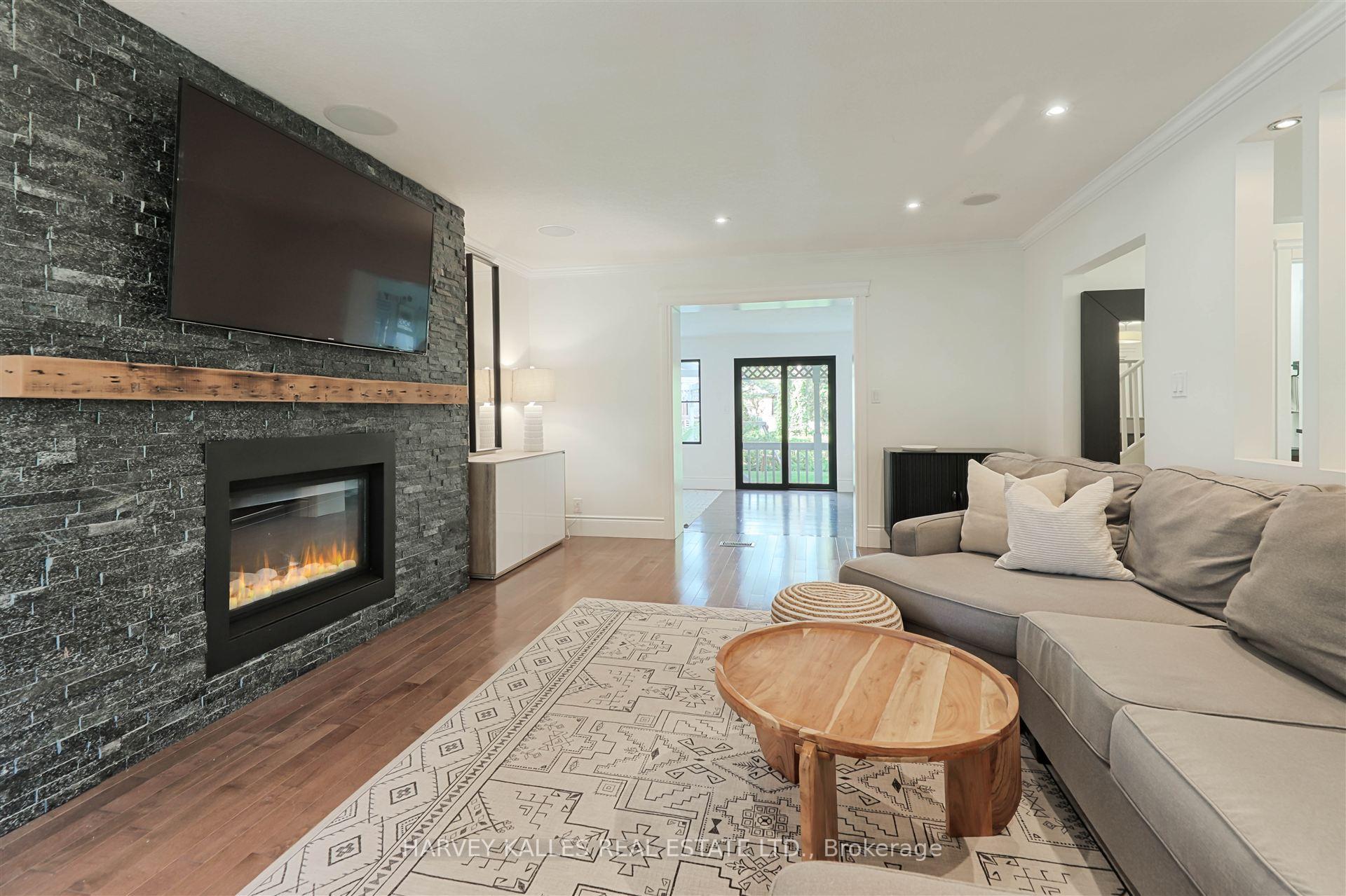 Photo 7 of 63 Inwood Crescent, Kitchener, Westmount - Kitchener — HOMEH