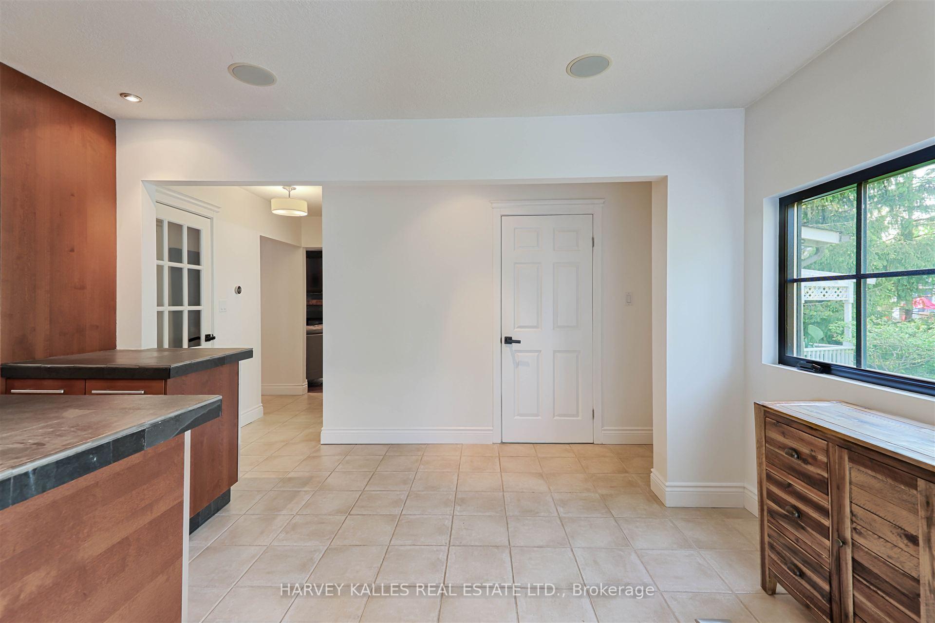 Photo 13 of 63 Inwood Crescent, Kitchener, Westmount - Kitchener — HOMEH
