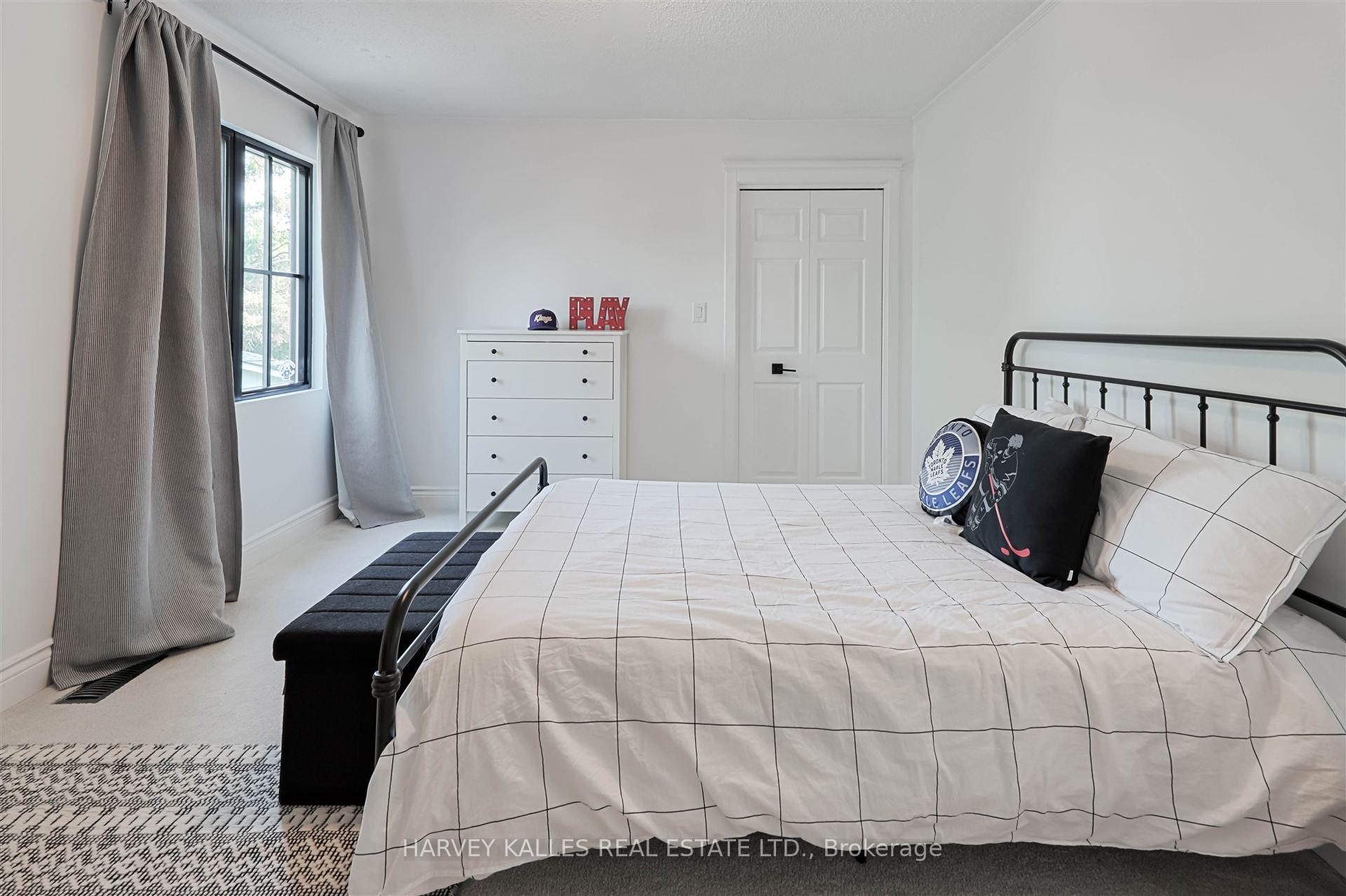 Photo 16 of 63 Inwood Crescent, Kitchener, Westmount - Kitchener — HOMEH