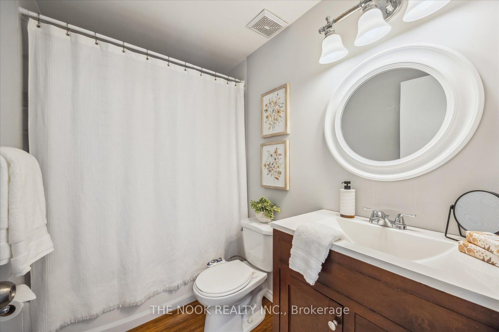 Photo 6 of 27 Andrea Road, Ajax, South East — HOMEH