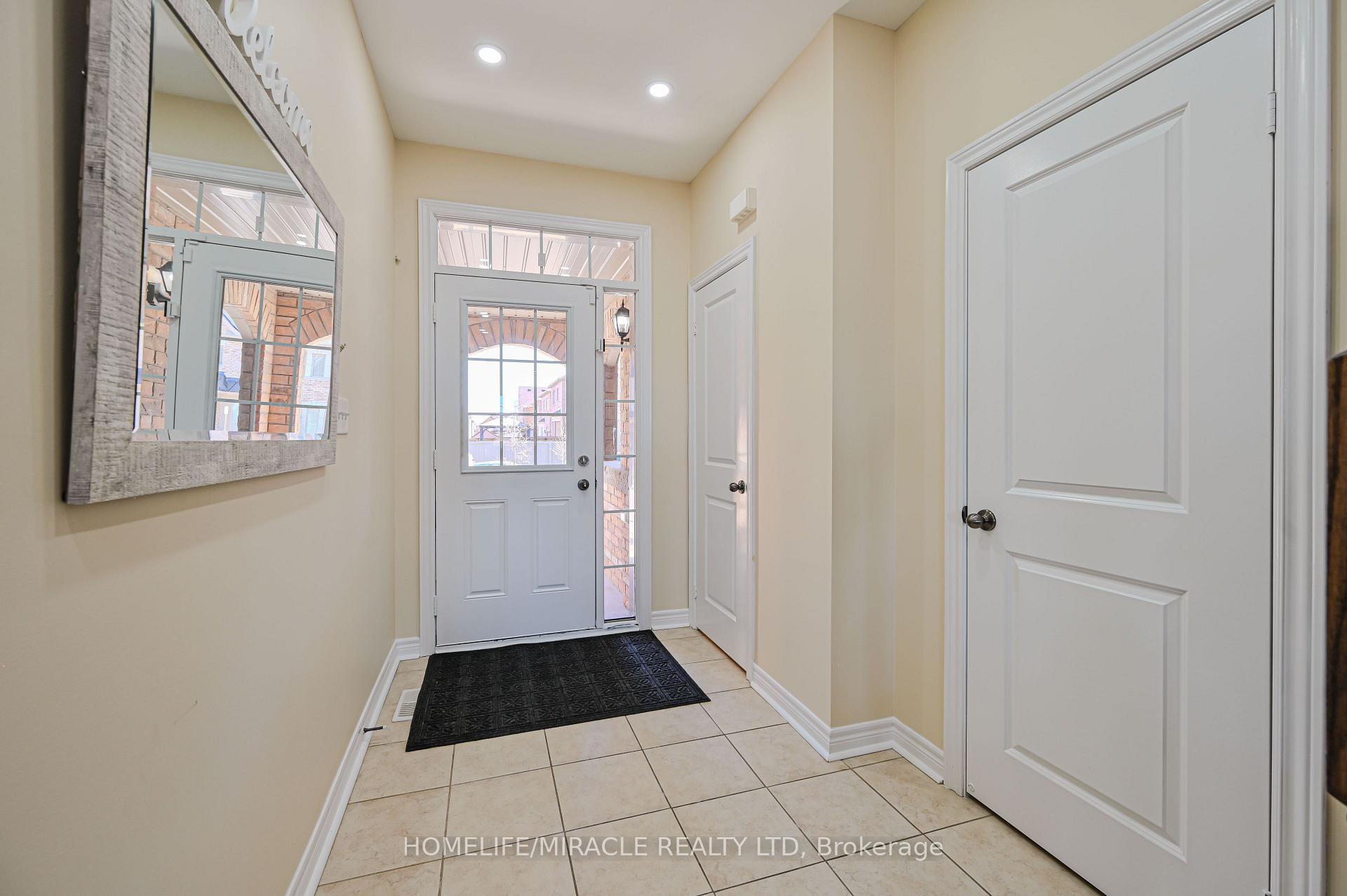 Photo 47 of 26 Hogan Manor Drive, Brampton, Brampton West — HOMEH