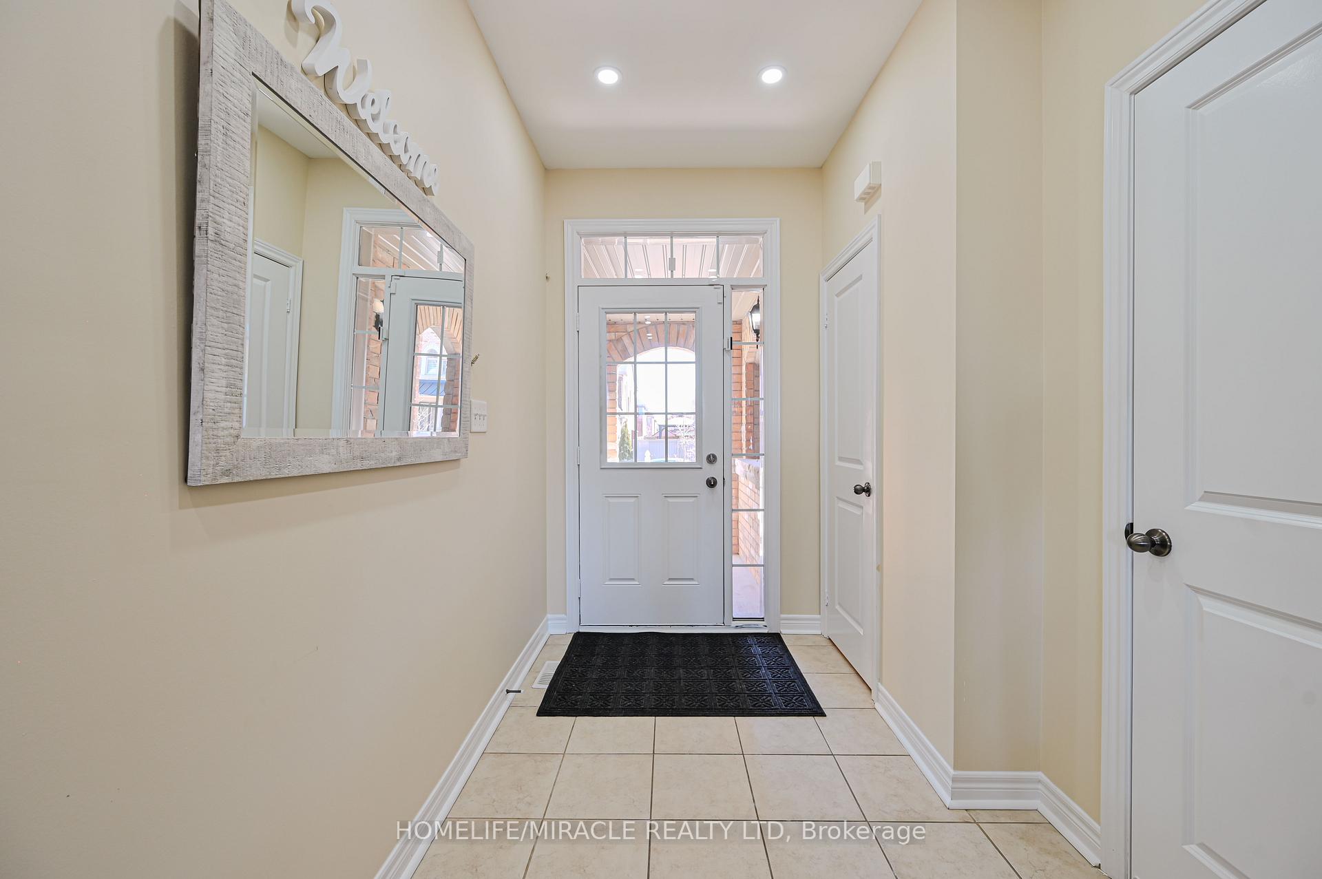 Photo 45 of 26 Hogan Manor Drive, Brampton, Brampton West — HOMEH