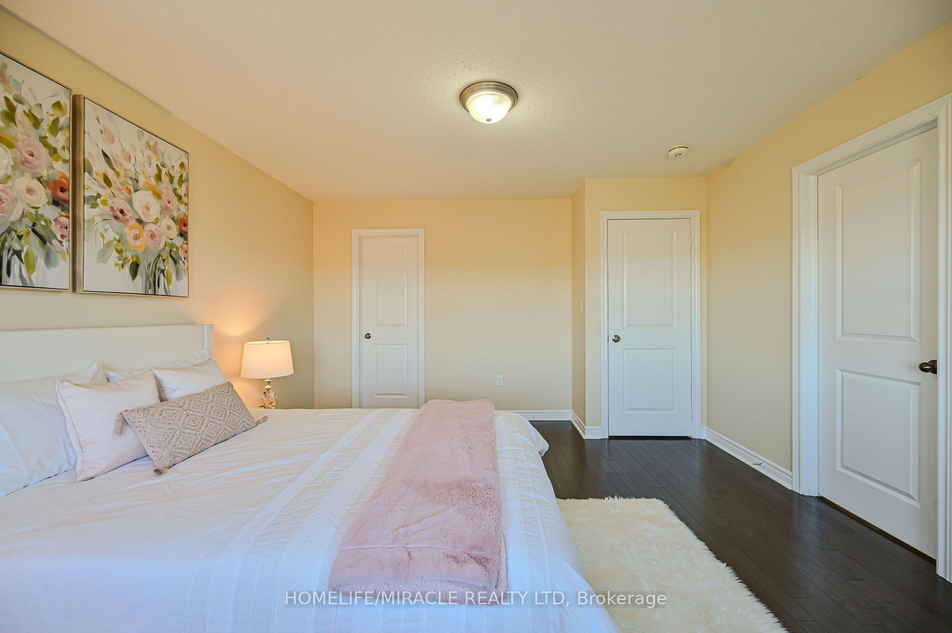 Photo 33 of 26 Hogan Manor Drive, Brampton, Brampton West — HOMEH