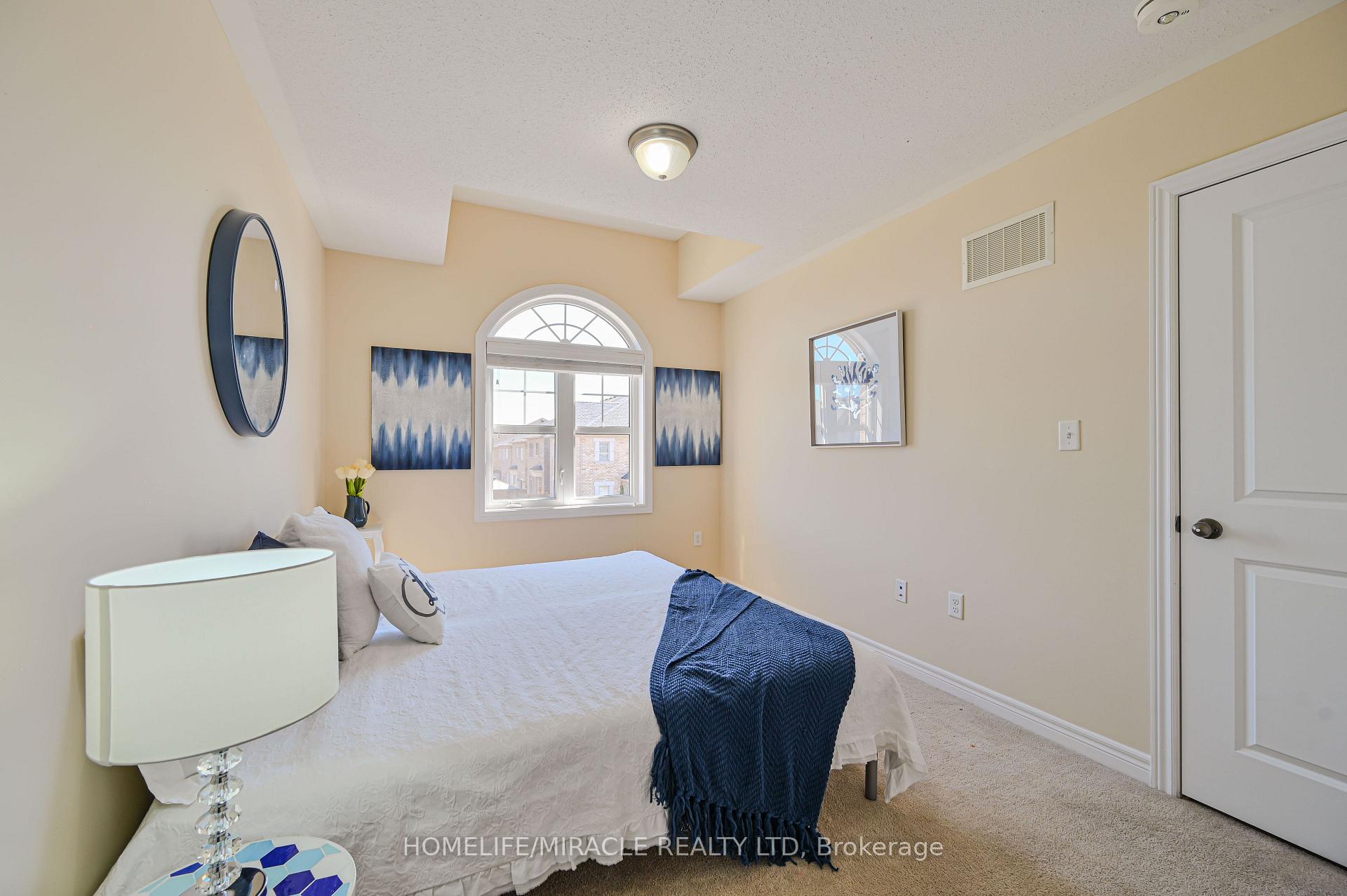 Photo 29 of 26 Hogan Manor Drive, Brampton, Brampton West — HOMEH