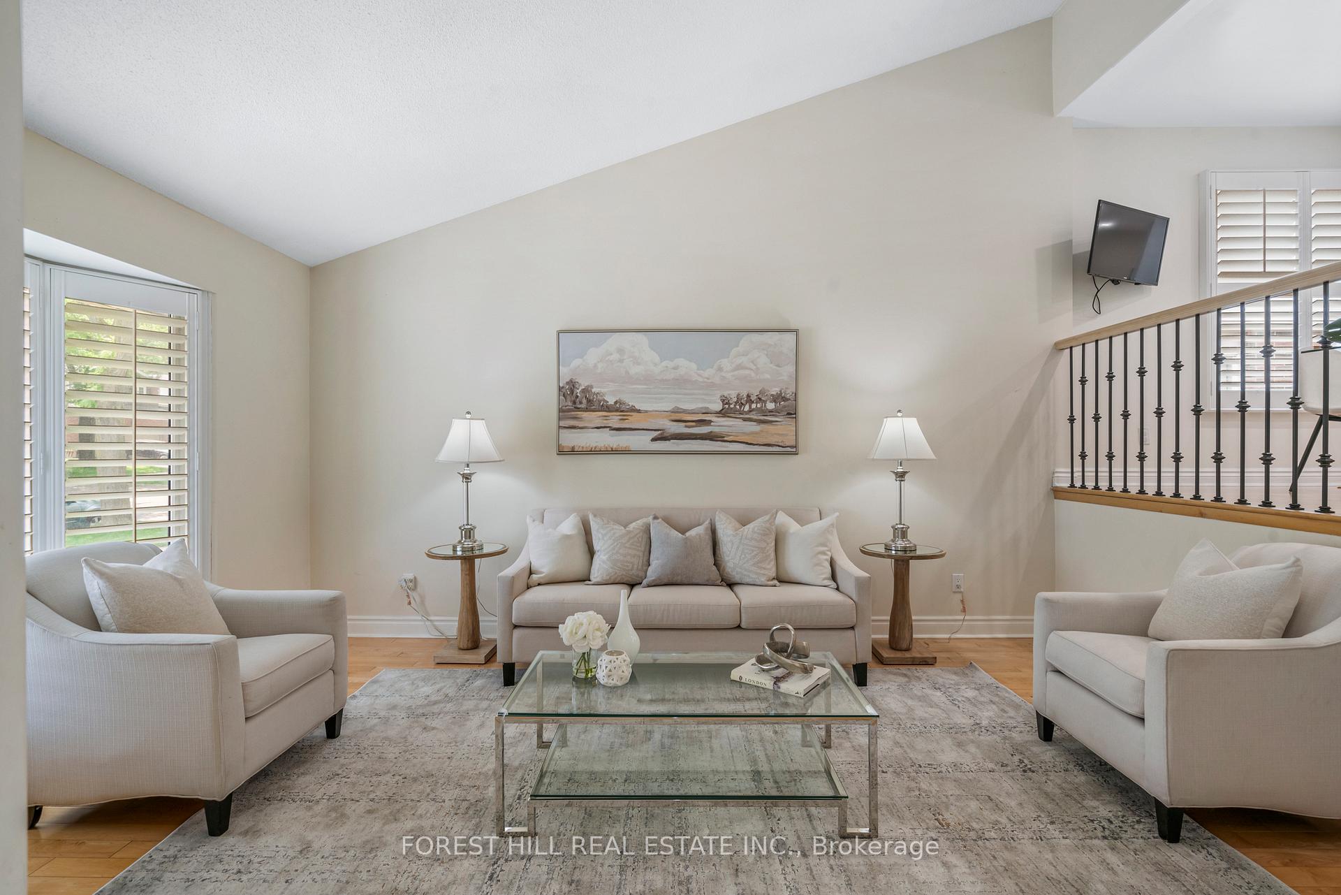 Photo 2 of 69 Breckonwood Crescent, Markham, Aileen-Willowbrook — HOMEH