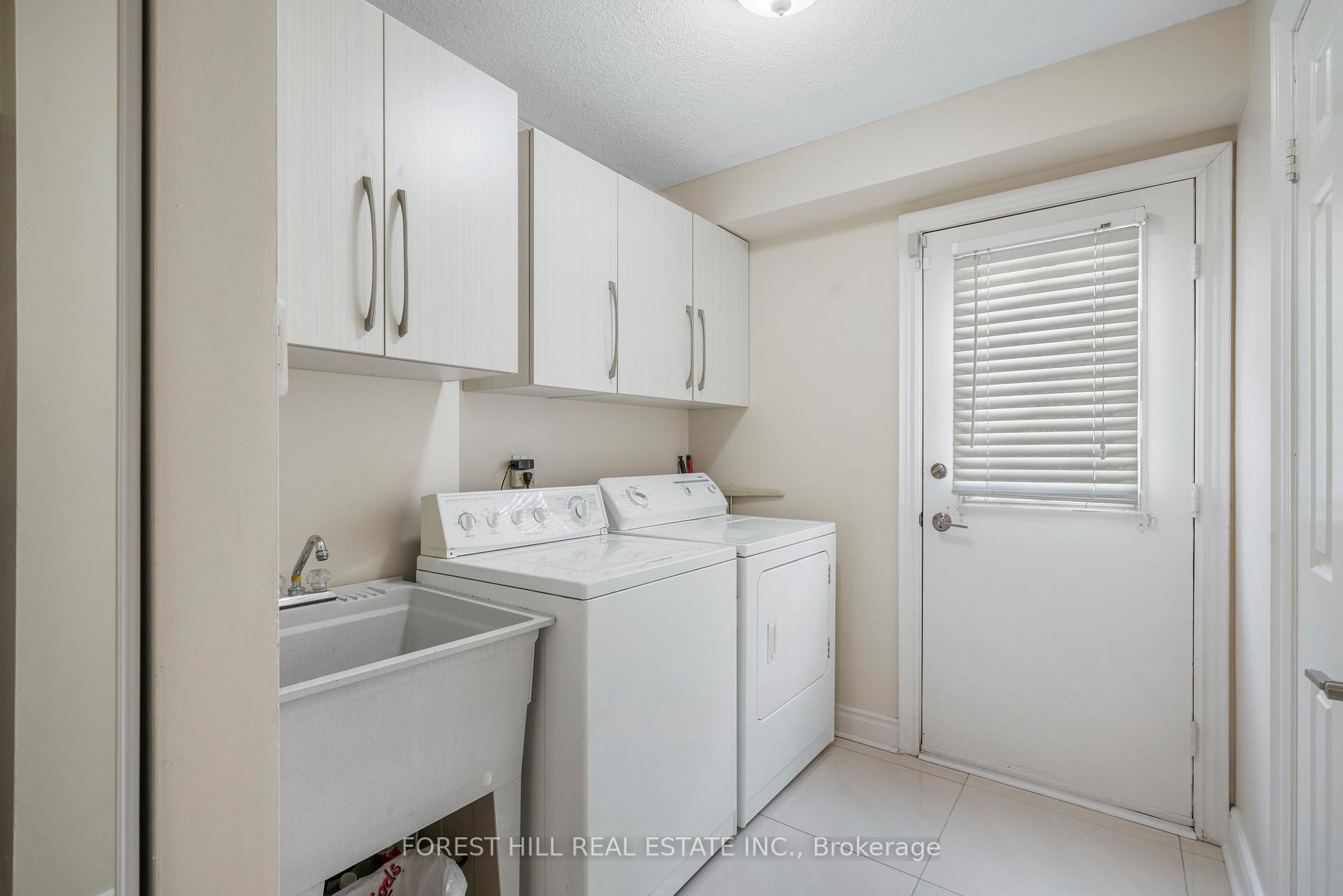 Photo 21 of 69 Breckonwood Crescent, Markham, Aileen-Willowbrook — HOMEH