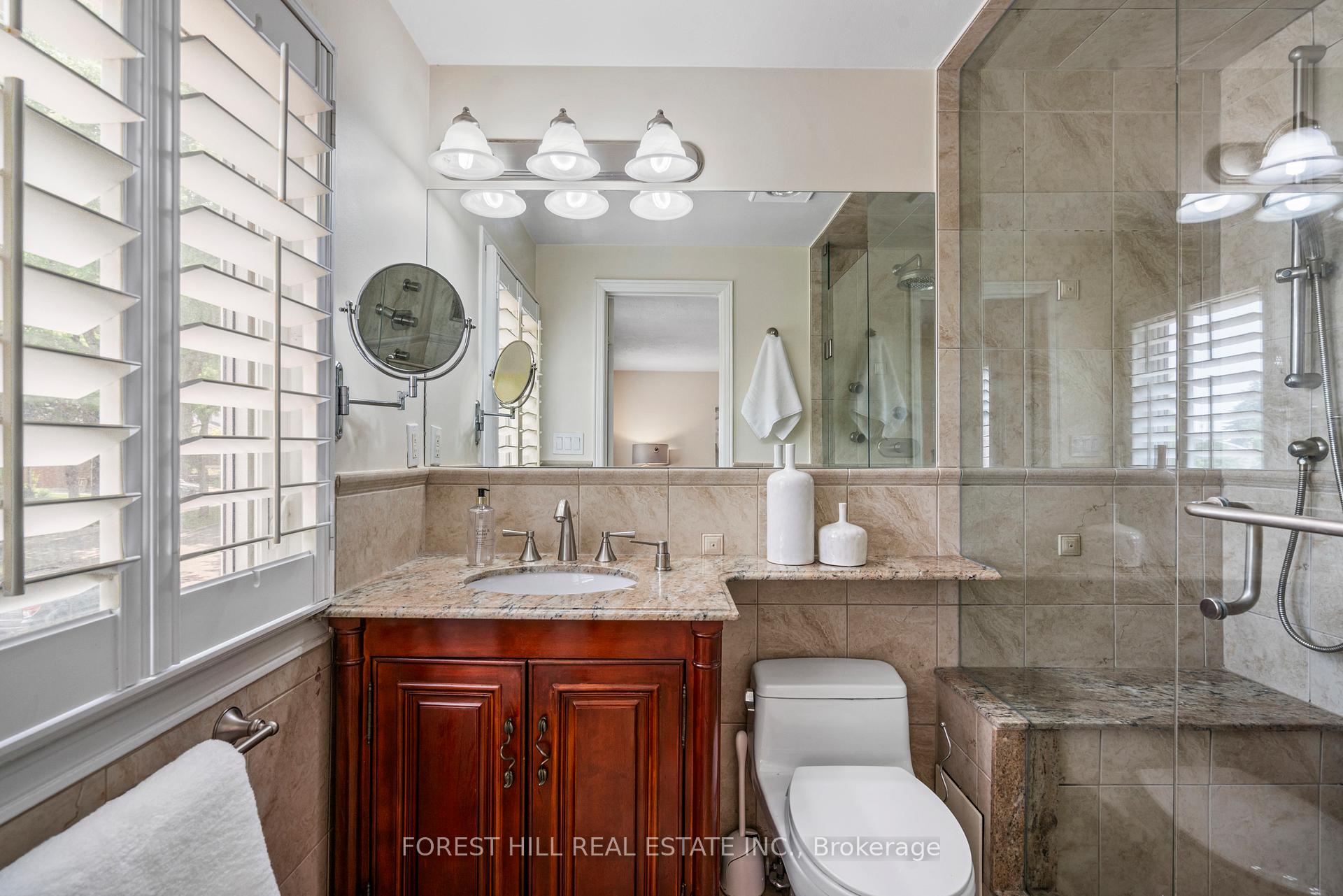 Photo 16 of 69 Breckonwood Crescent, Markham, Aileen-Willowbrook — HOMEH