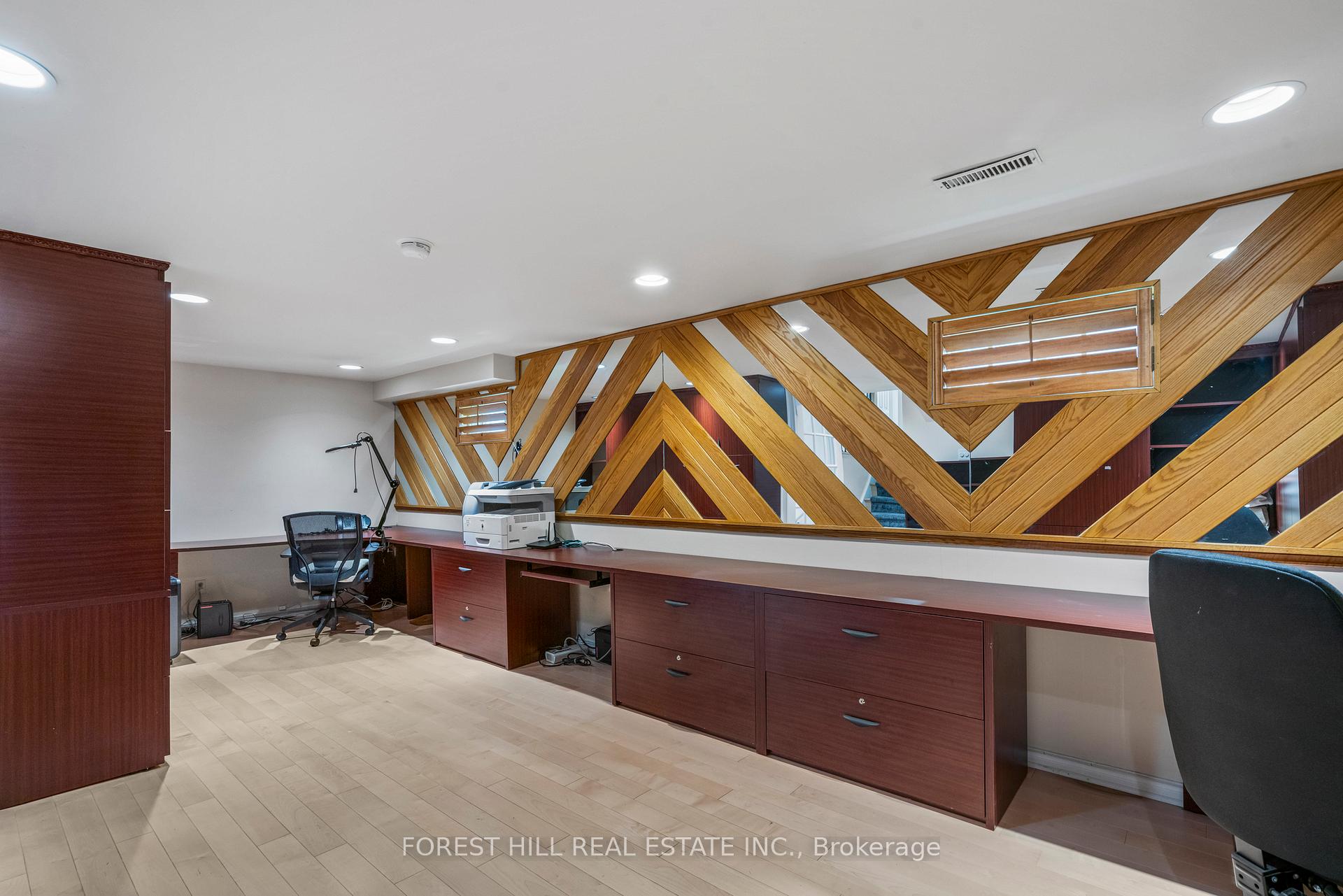 Photo 7 of 69 Breckonwood Crescent, Markham, Aileen-Willowbrook — HOMEH