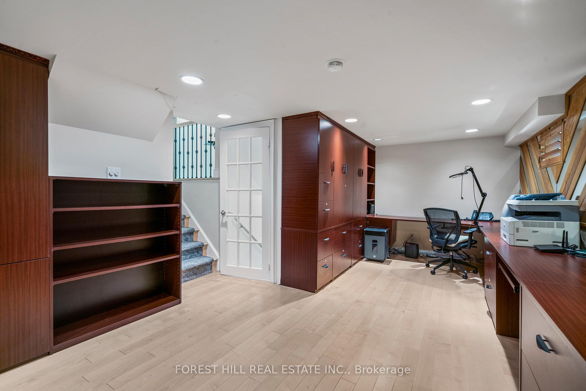 Photo 11 of 69 Breckonwood Crescent, Markham, Aileen-Willowbrook — HOMEH