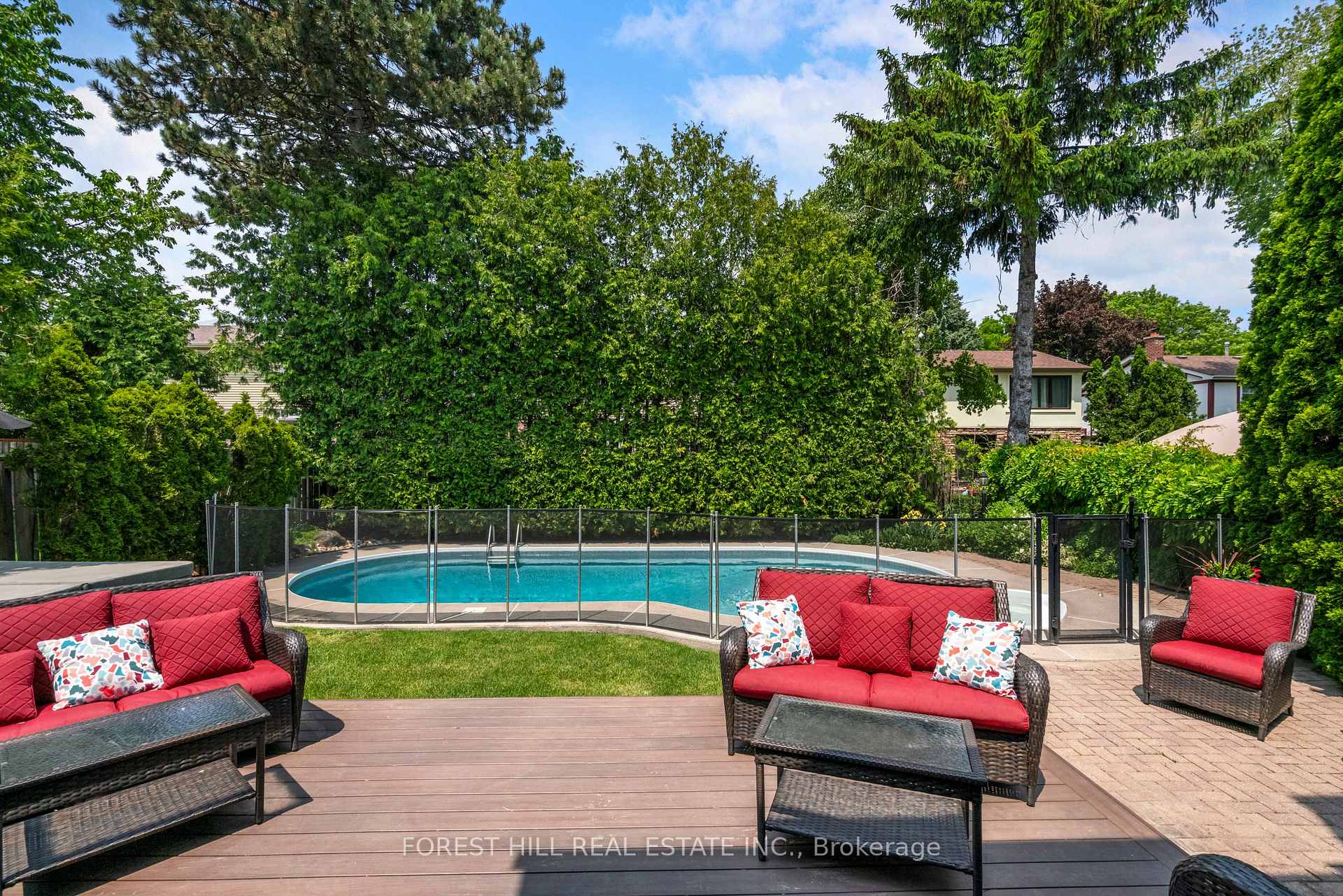 Photo 17 of 69 Breckonwood Crescent, Markham, Aileen-Willowbrook — HOMEH